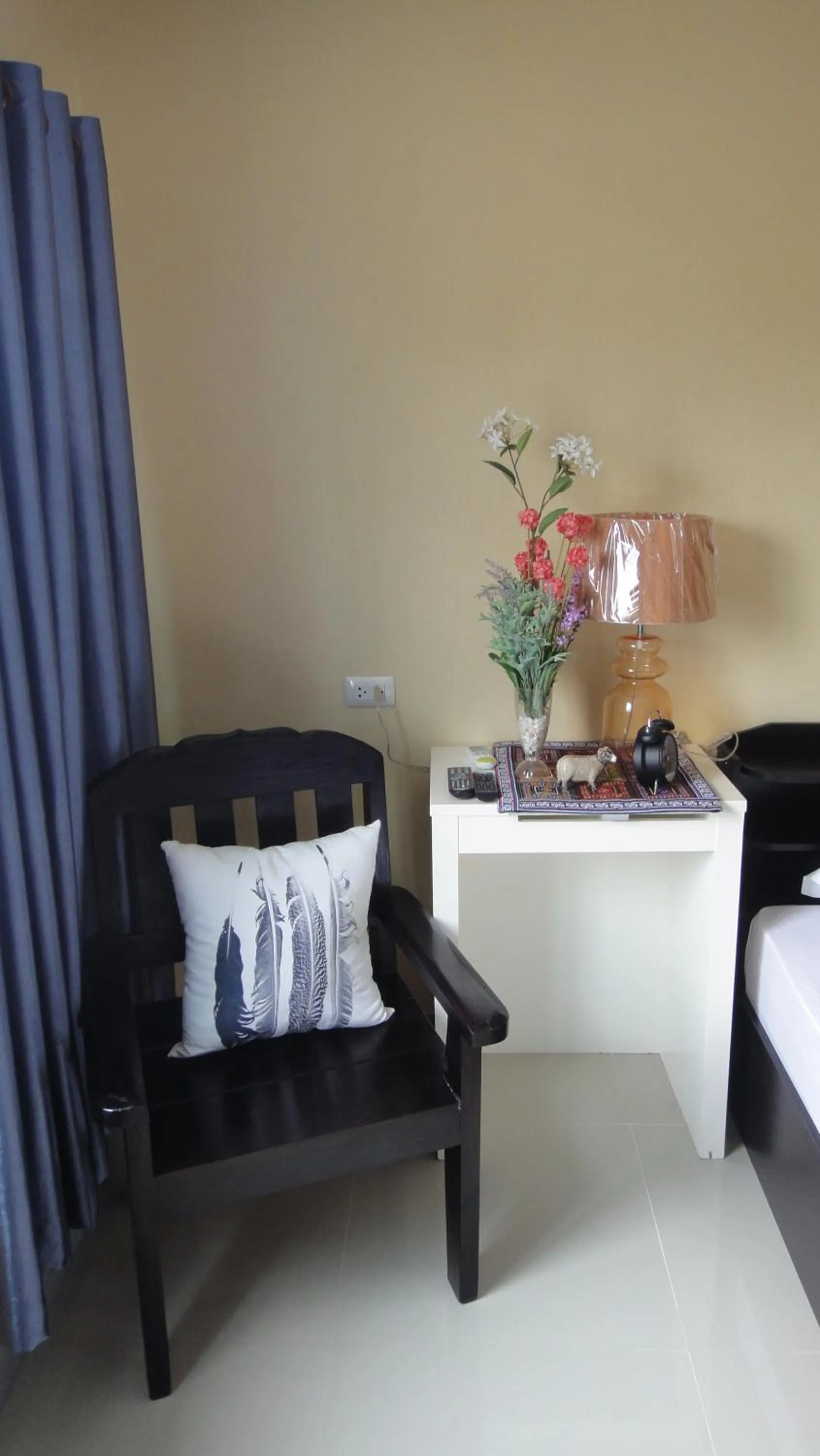 Seating Area in Mouroom