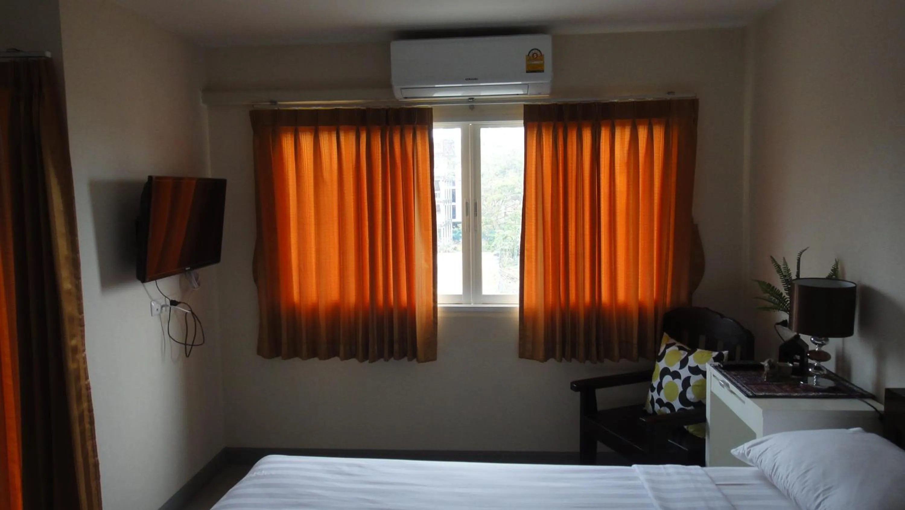 TV/Entertainment Center in Mouroom