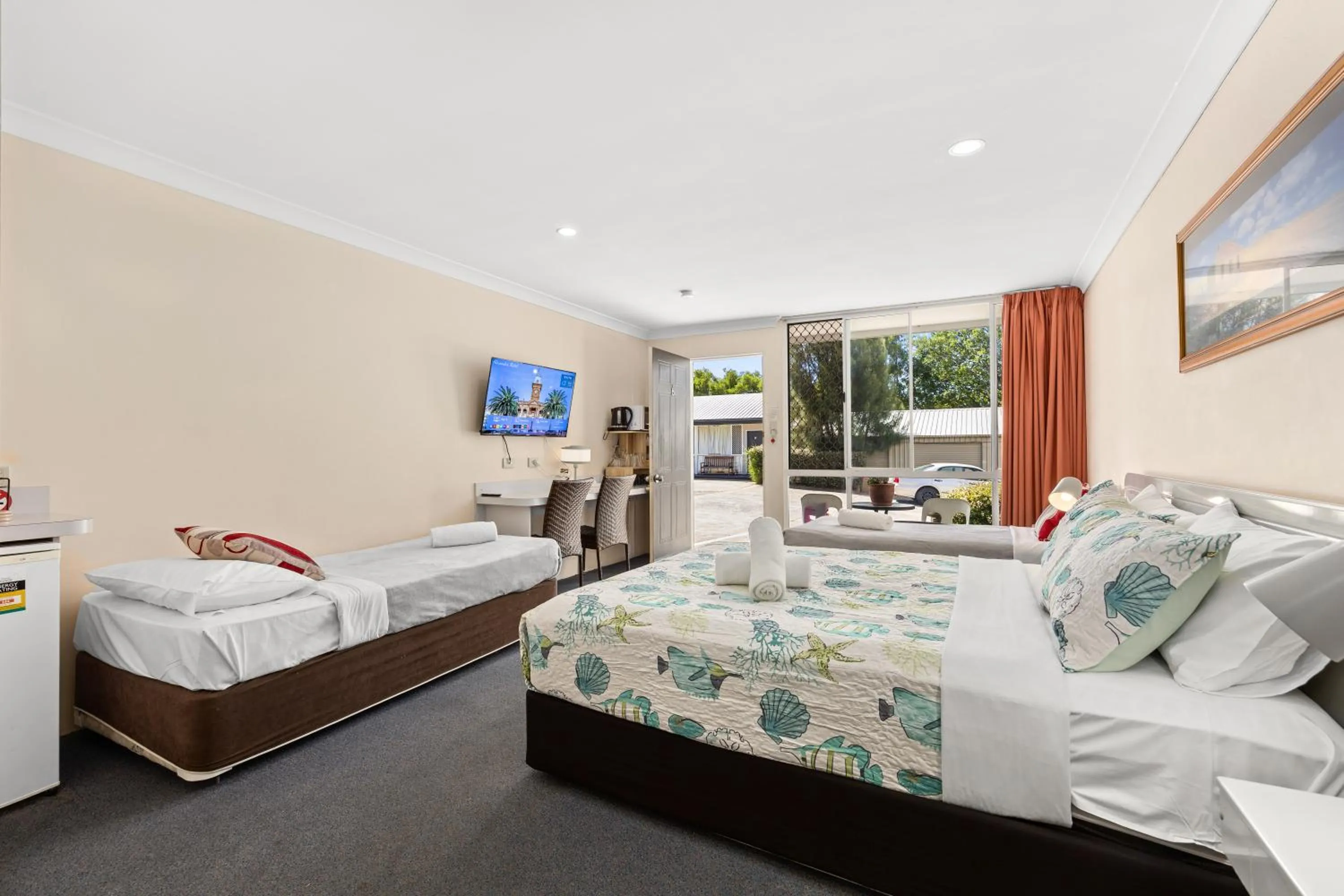 Bed in Alexander Motel