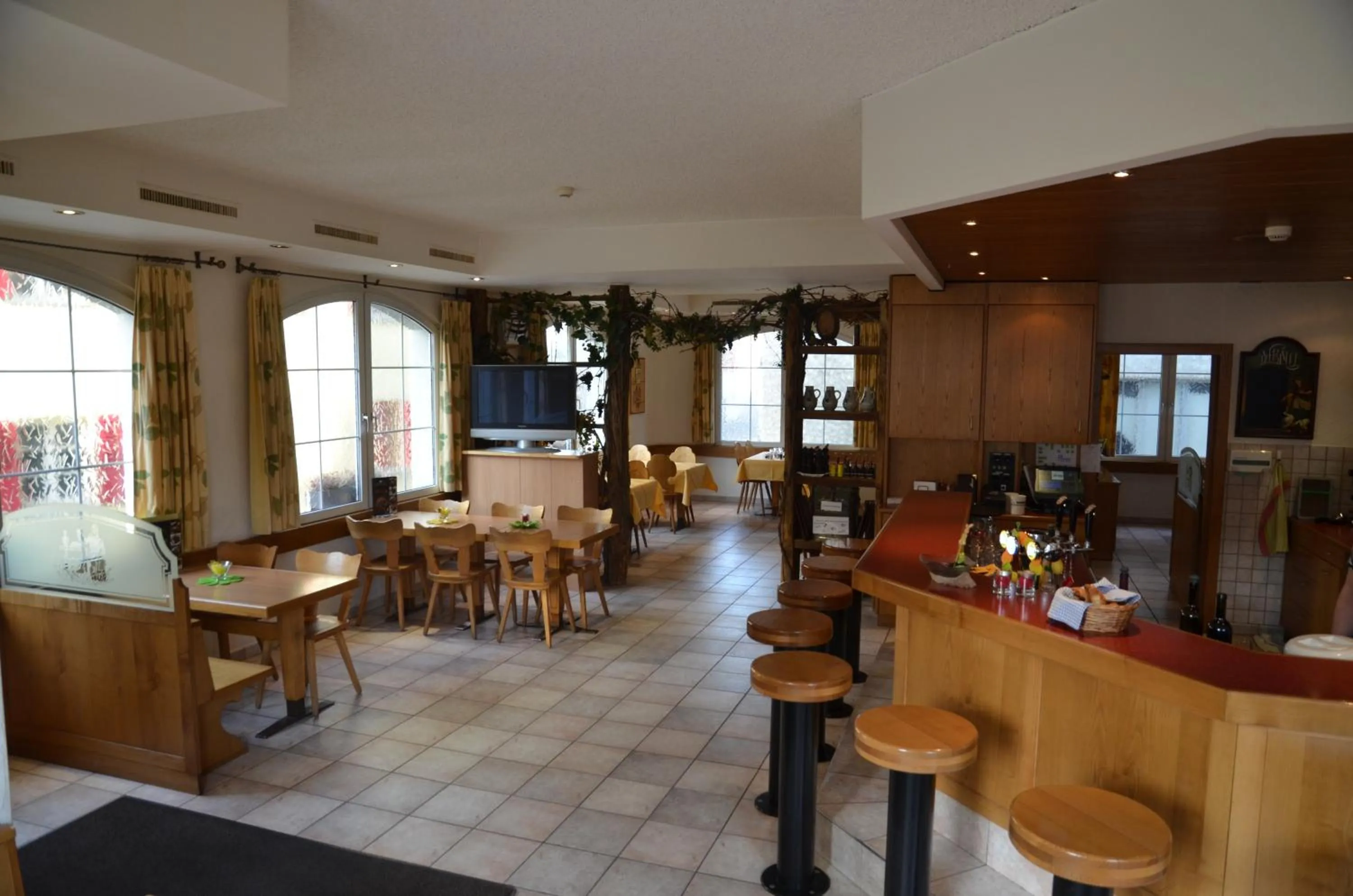 Restaurant/places to eat in Hotel Arkanum