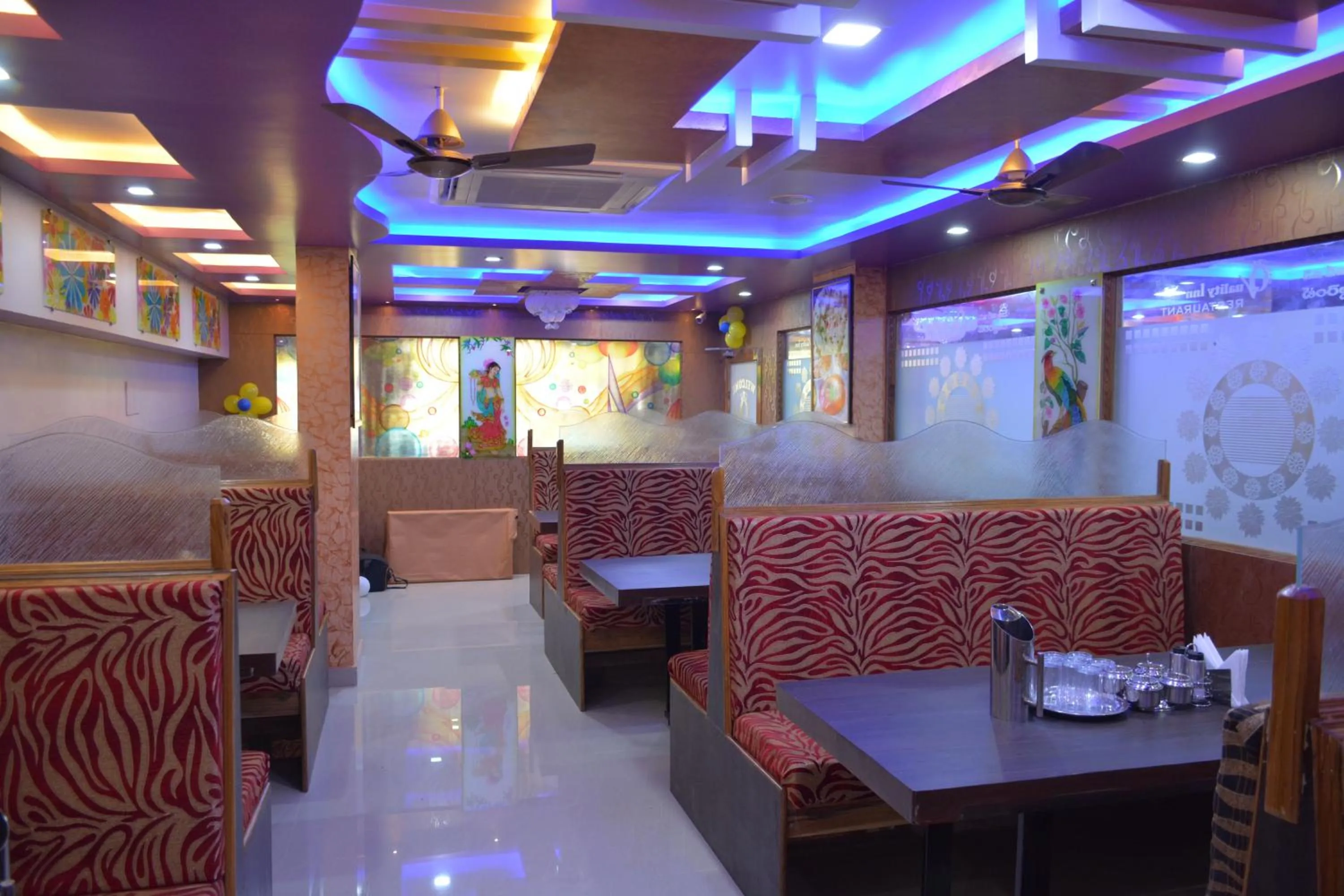 Restaurant/places to eat in Ushasree Residency