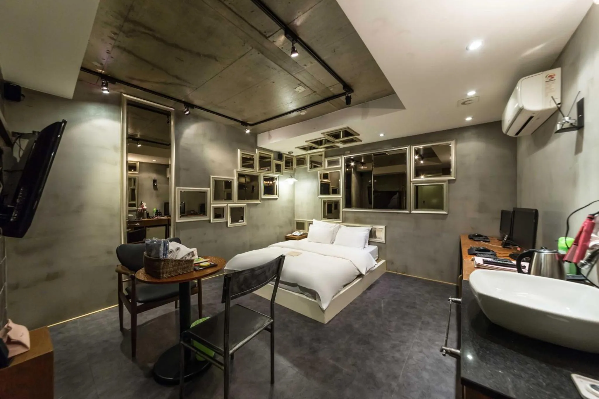 Seating Area in Hotel Yaja Yeongdeungpo