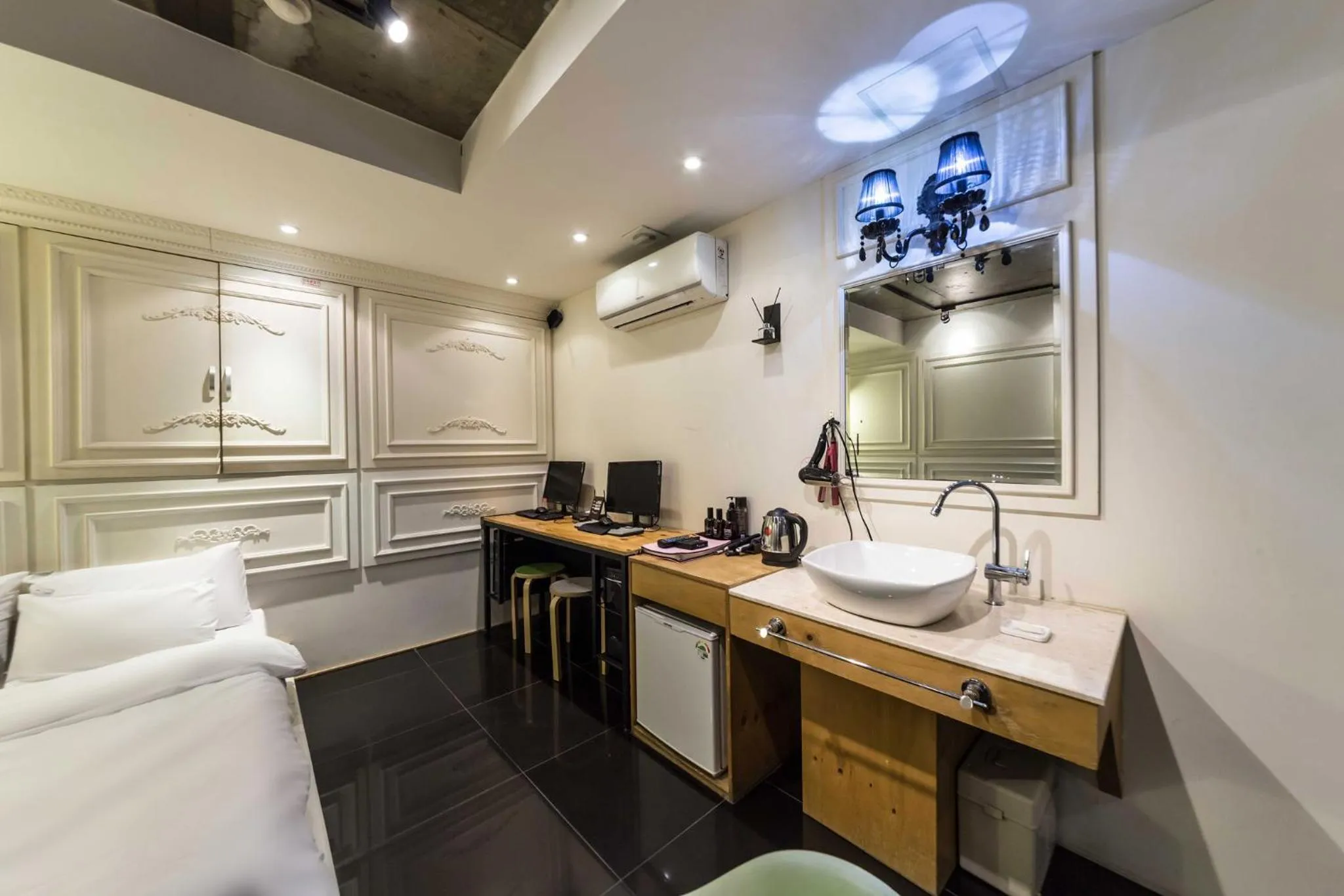 Kitchen/Kitchenette in Hotel Yaja Yeongdeungpo