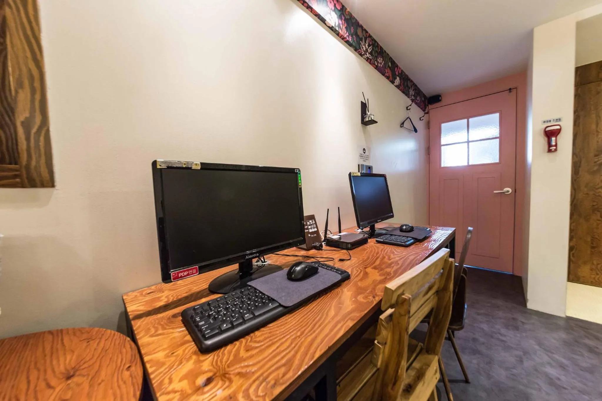 TV/Entertainment Center in Hotel Yaja Yeongdeungpo