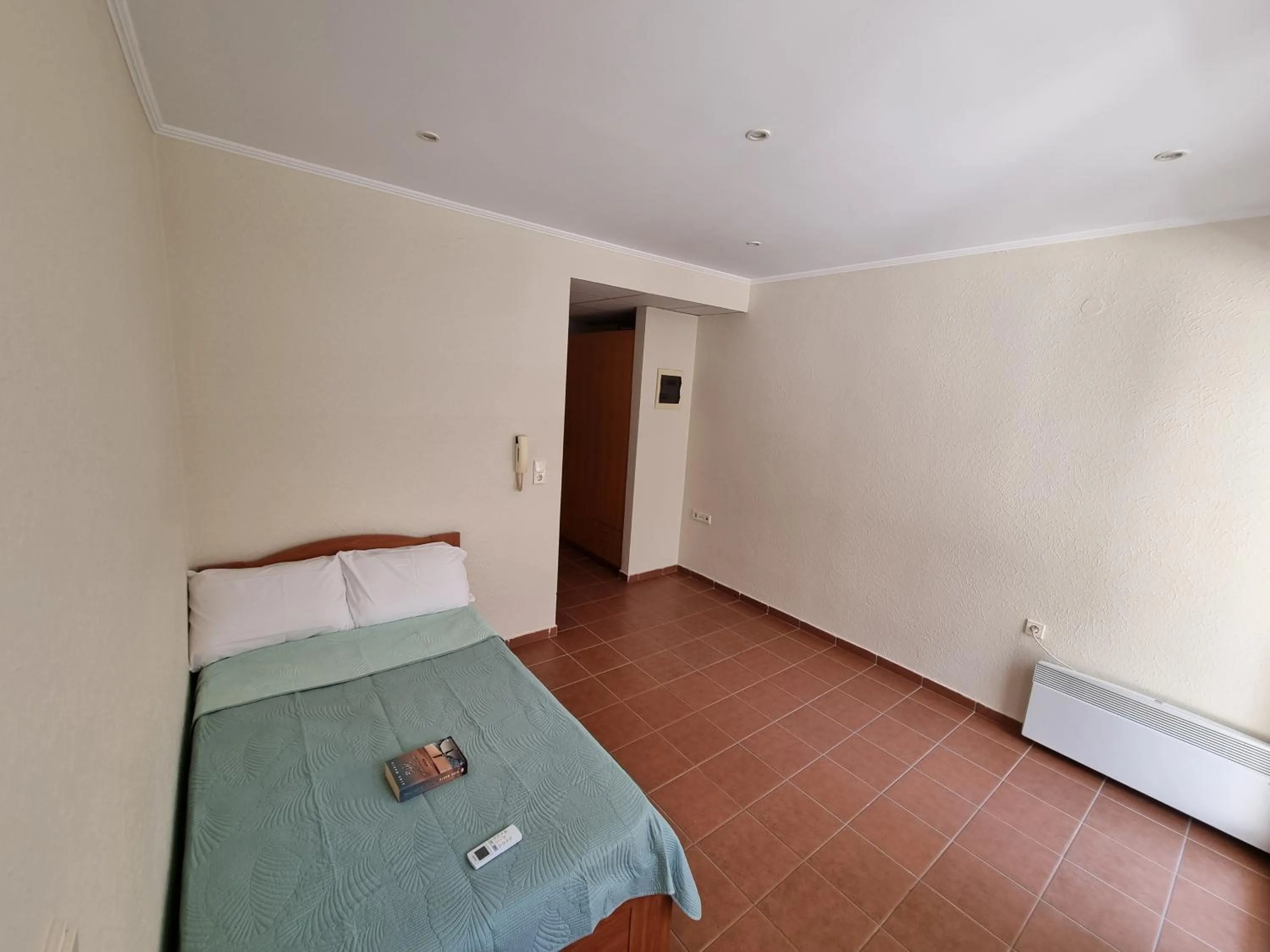 Astro Studio Apartments