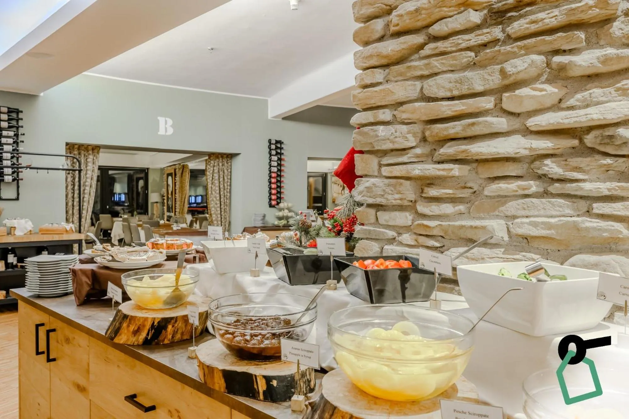 Buffet breakfast in Hotiday Sauze Torre