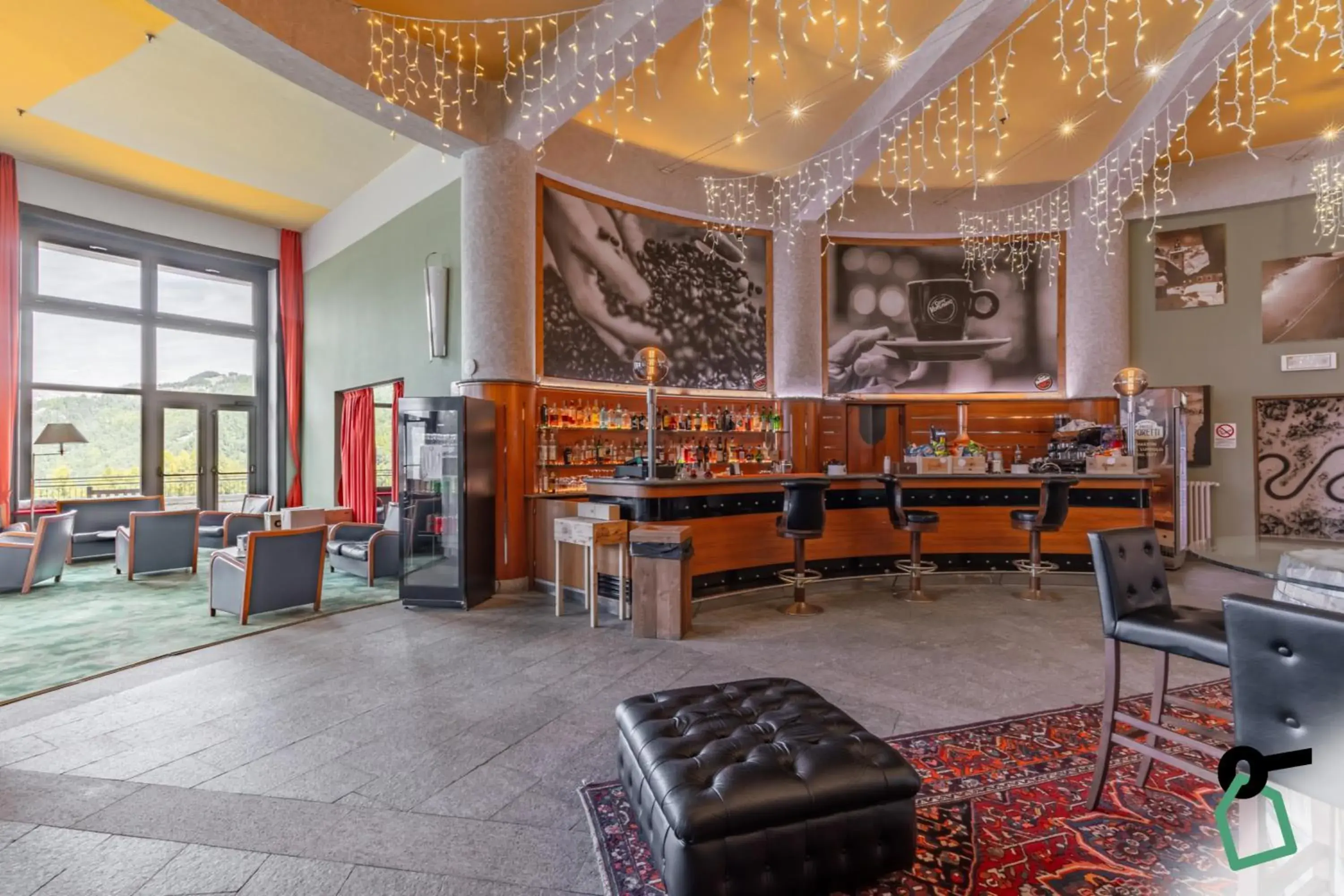 Lounge or bar in Hotiday Sauze Torre Lounge or bar in Hotiday Sauze Torre