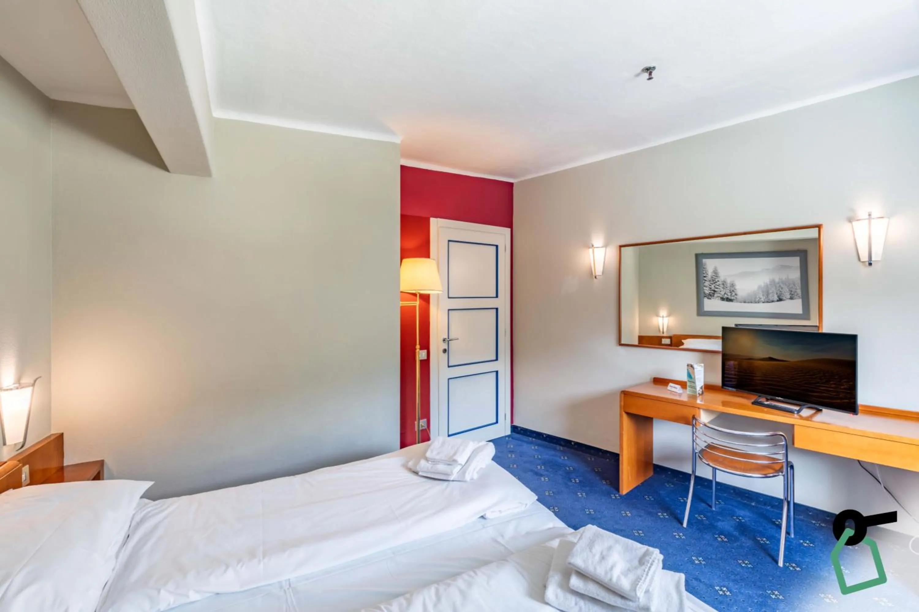 Photo of the whole room, Bed in Hotiday Sauze Torre