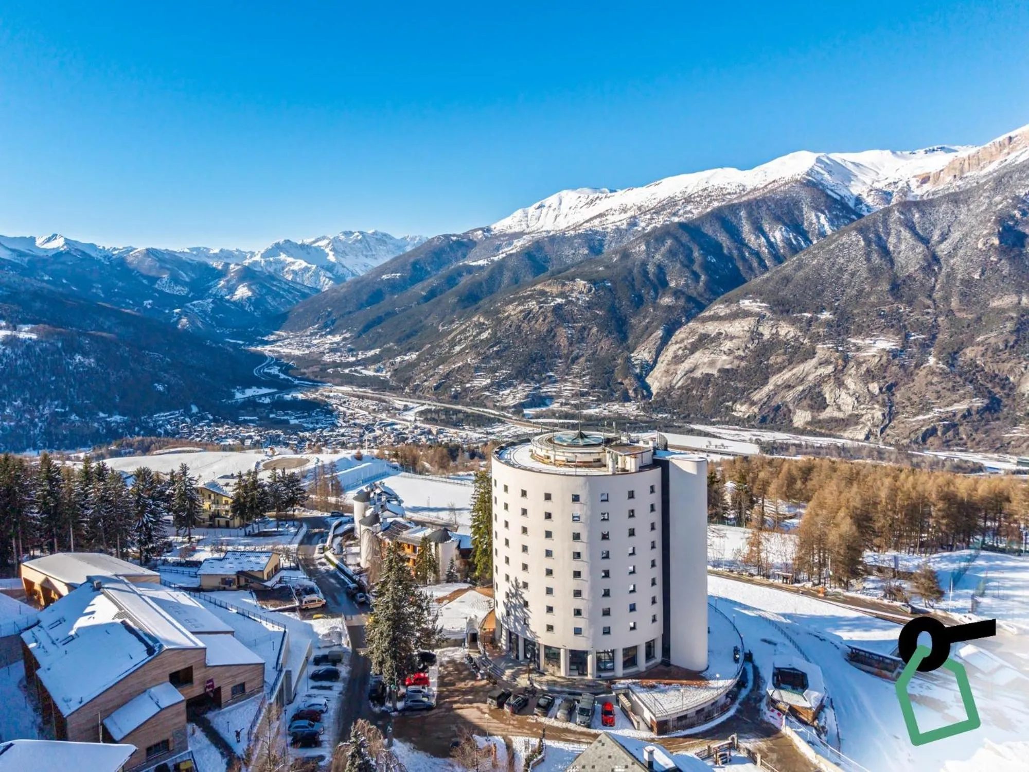 Property building in Hotiday Sauze Torre