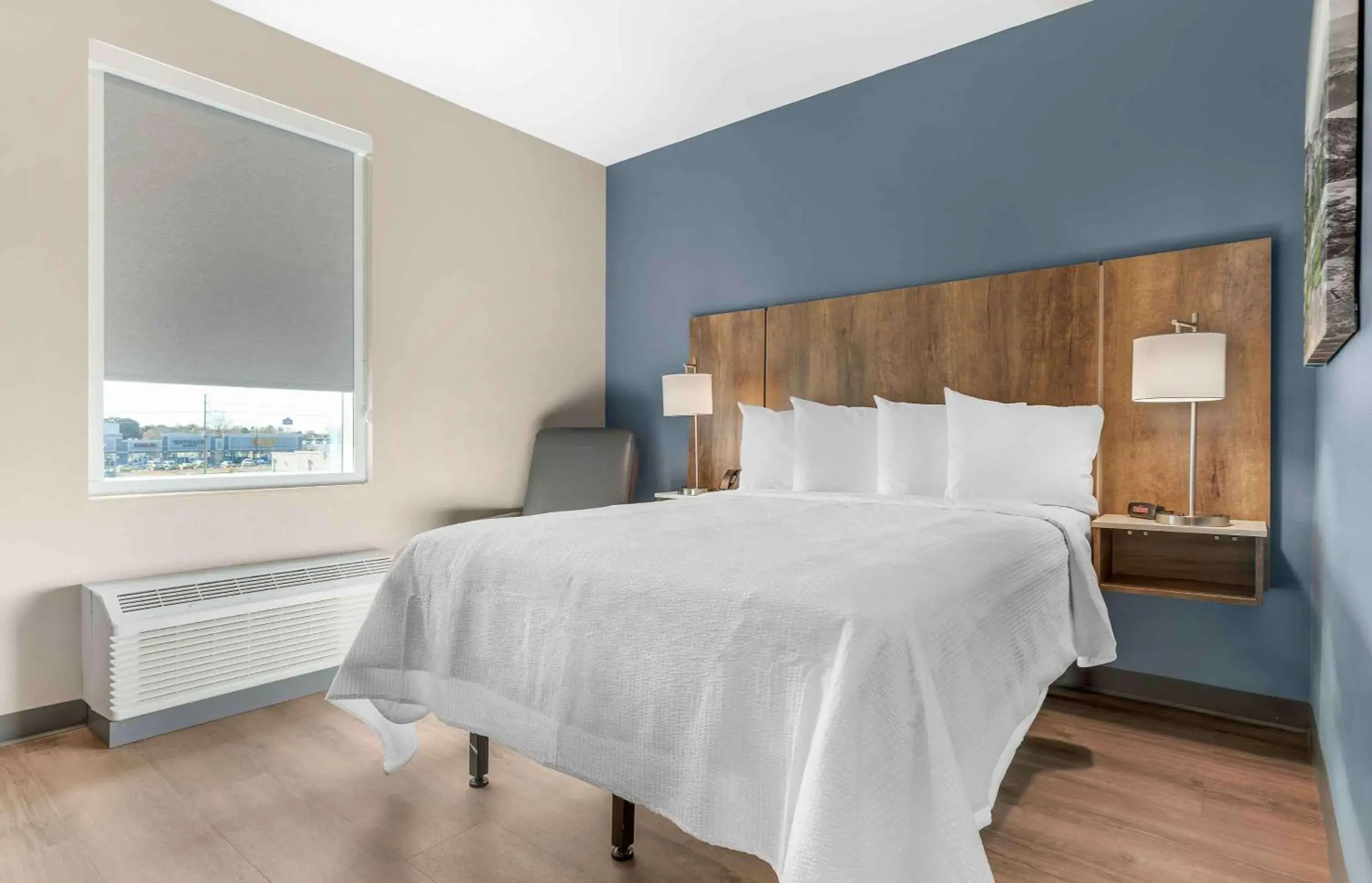 Bedroom, Bed in Extended Stay America Premier Suites - Greenville - Spartanburg - I-85 Bedroom, Bed in Extended Stay America Premier Suites - Greenville - Spartanburg - I-85