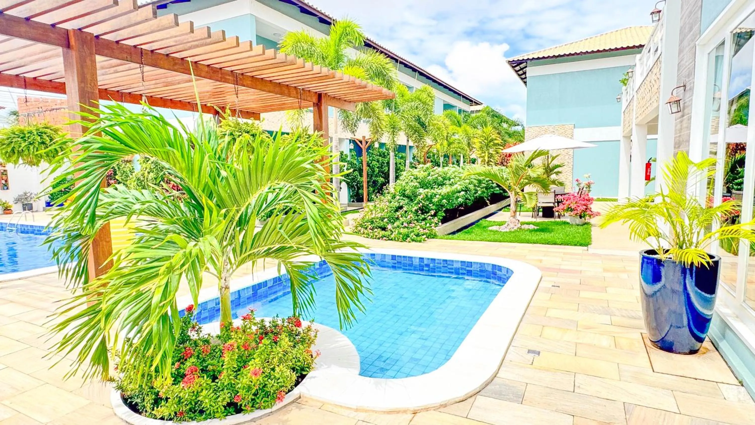 Property building in Pousada Diane