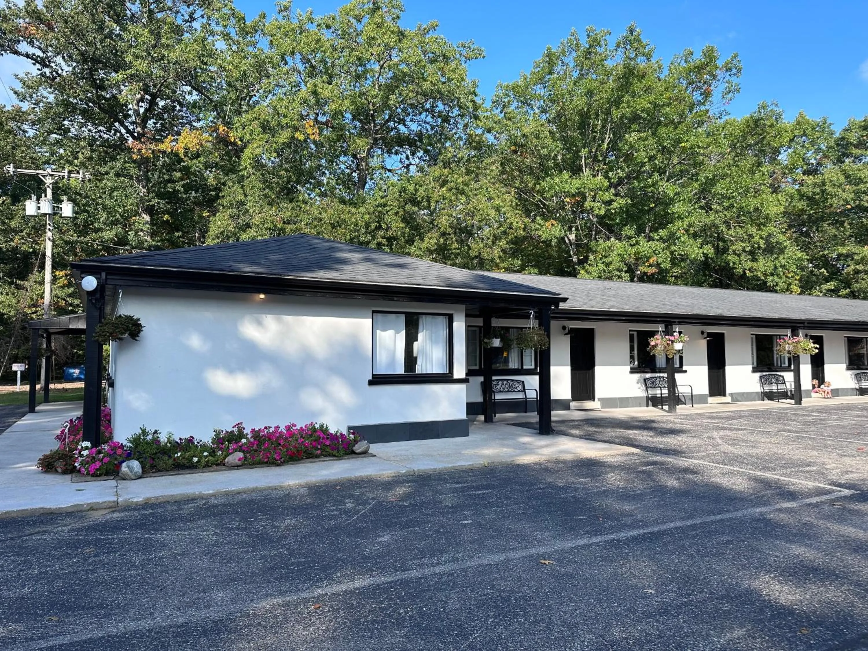 Property building in Star Gate Motel