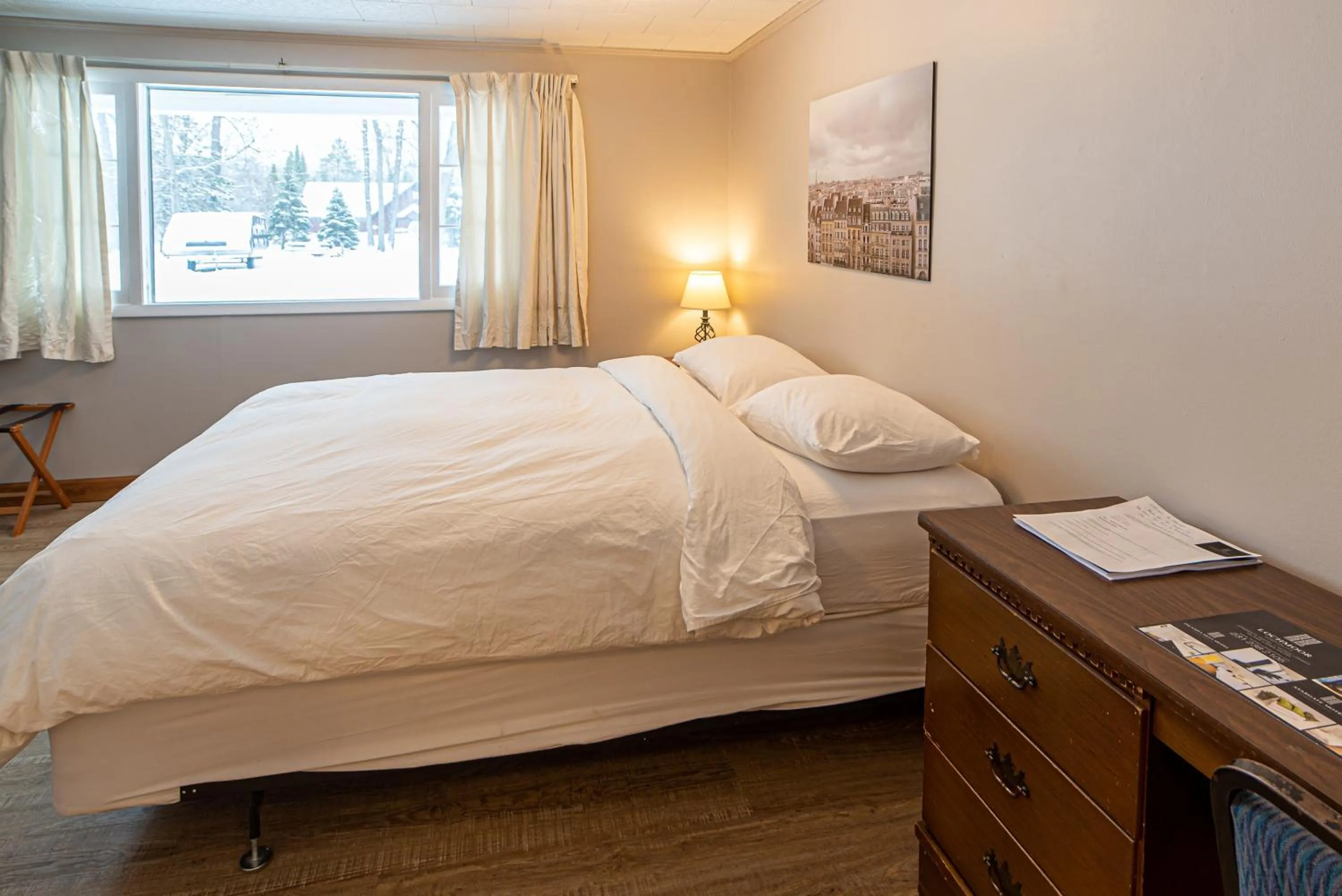 Bed in Star Gate Motel