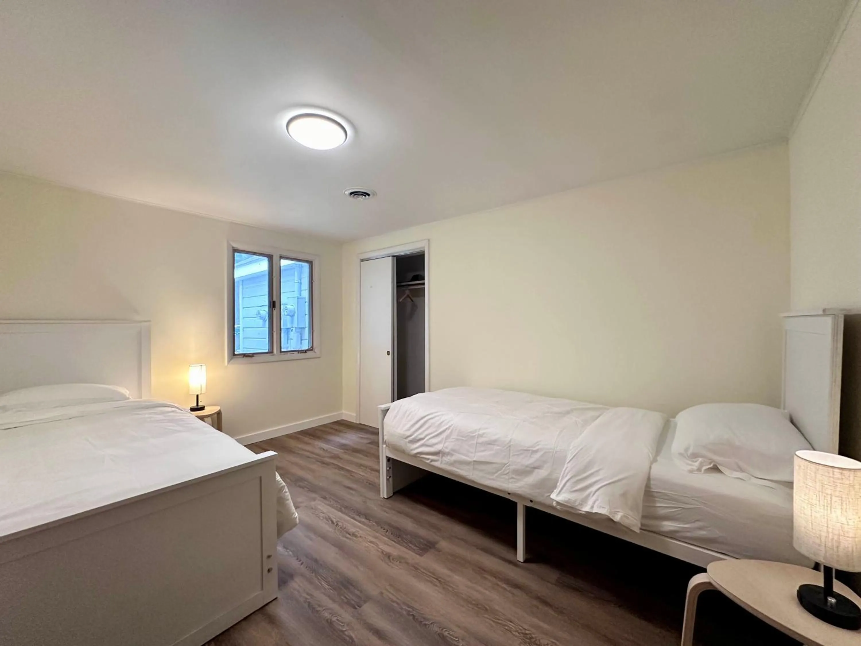 Bed in Star Gate Motel