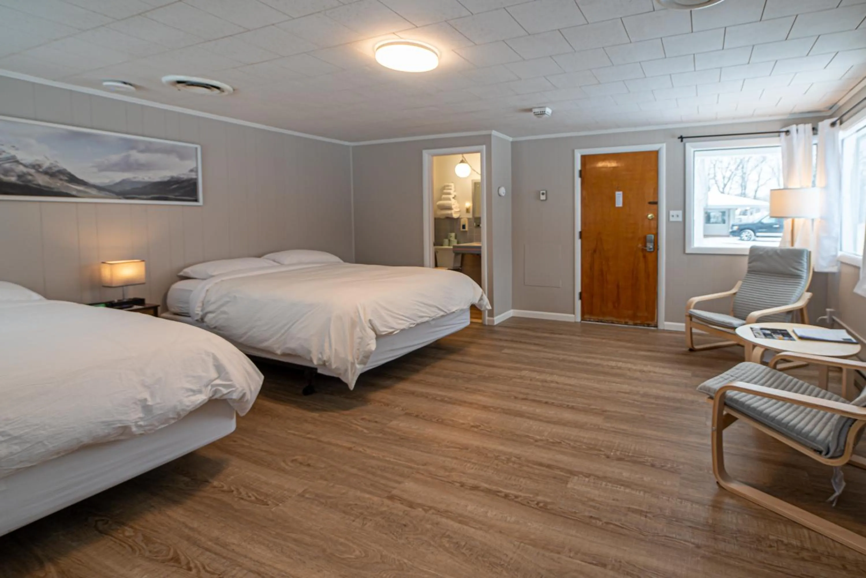Bed in Star Gate Motel