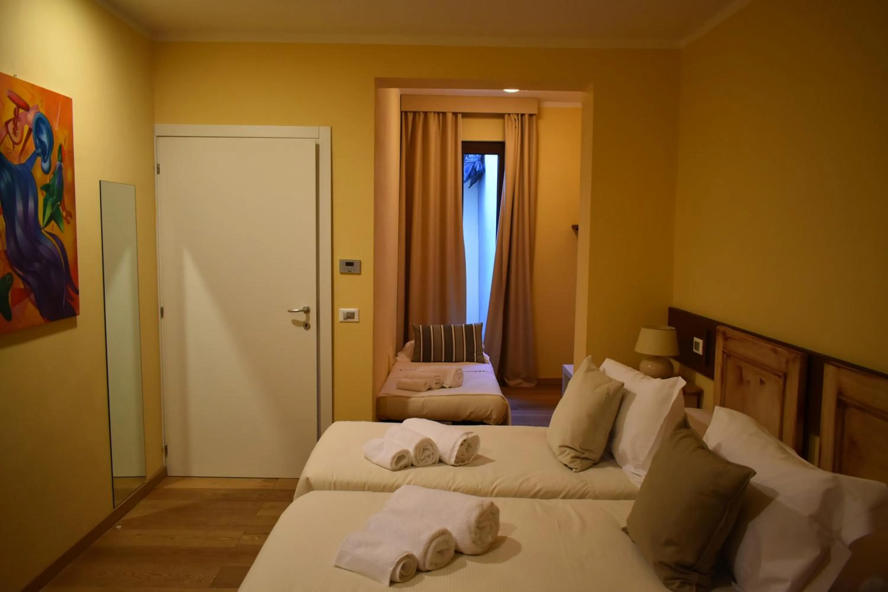 Photo of the whole room, Bed in La Trigola