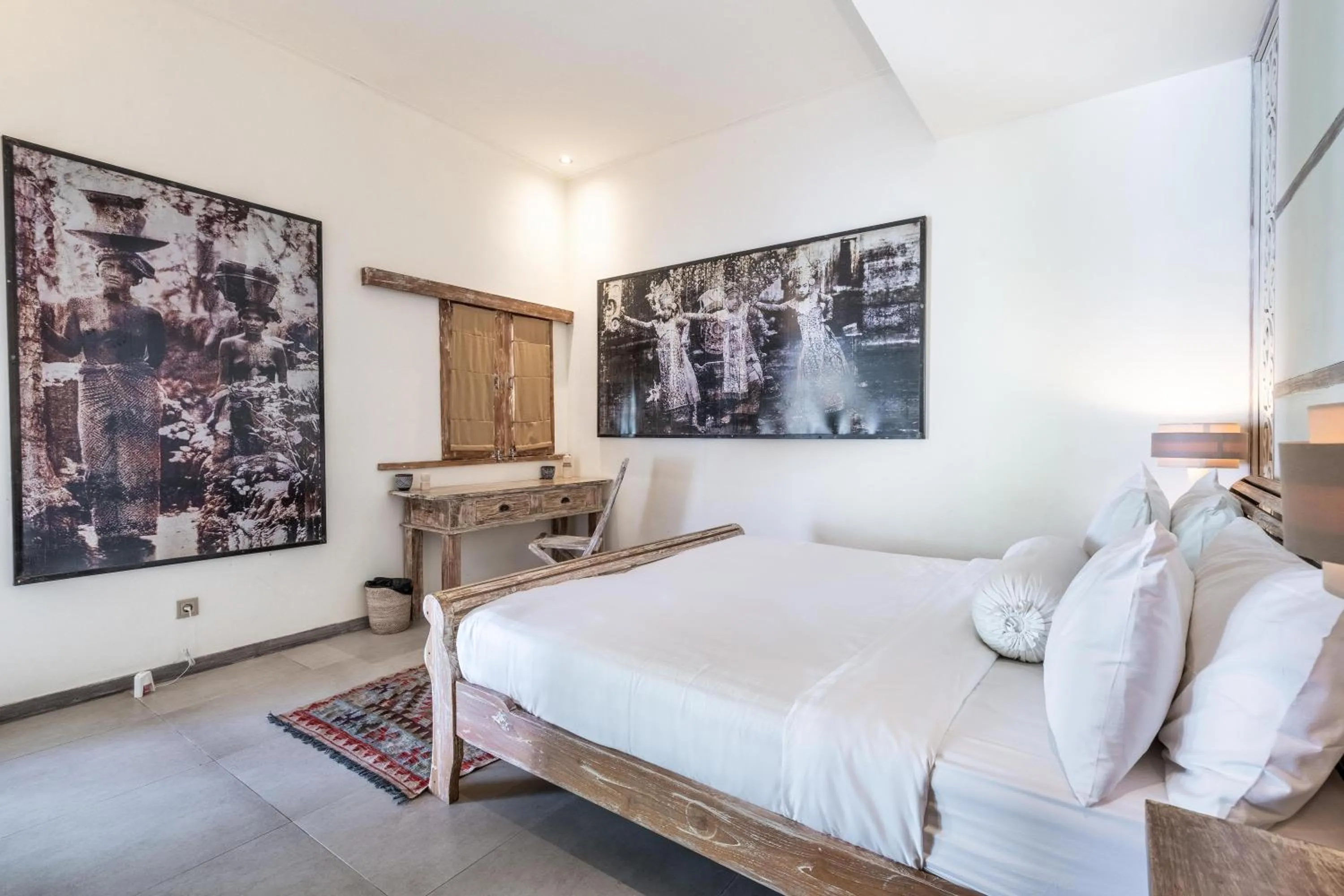 Bedroom, Bed in Villa Oberoi