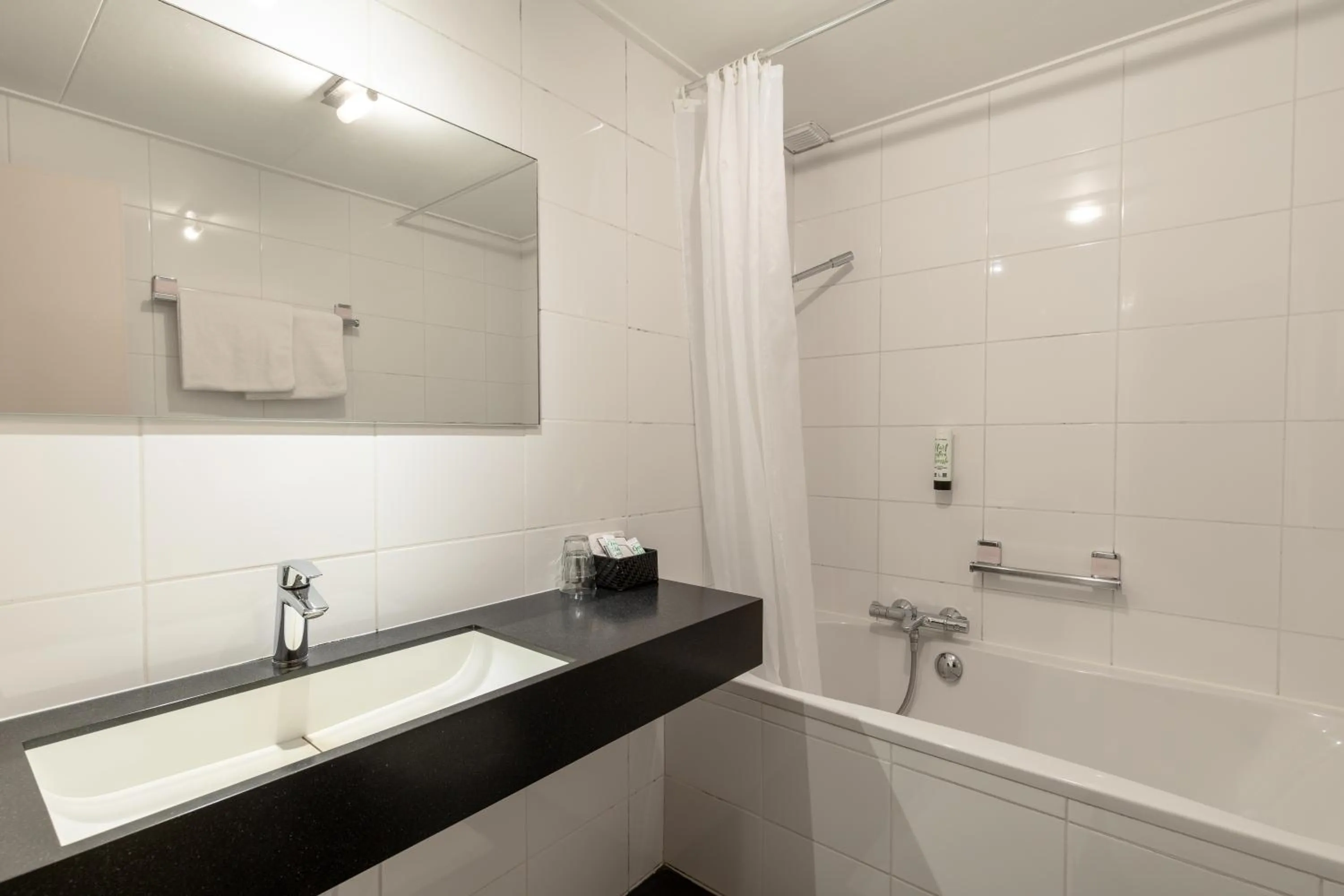 Bathroom in Hotel de Magneet