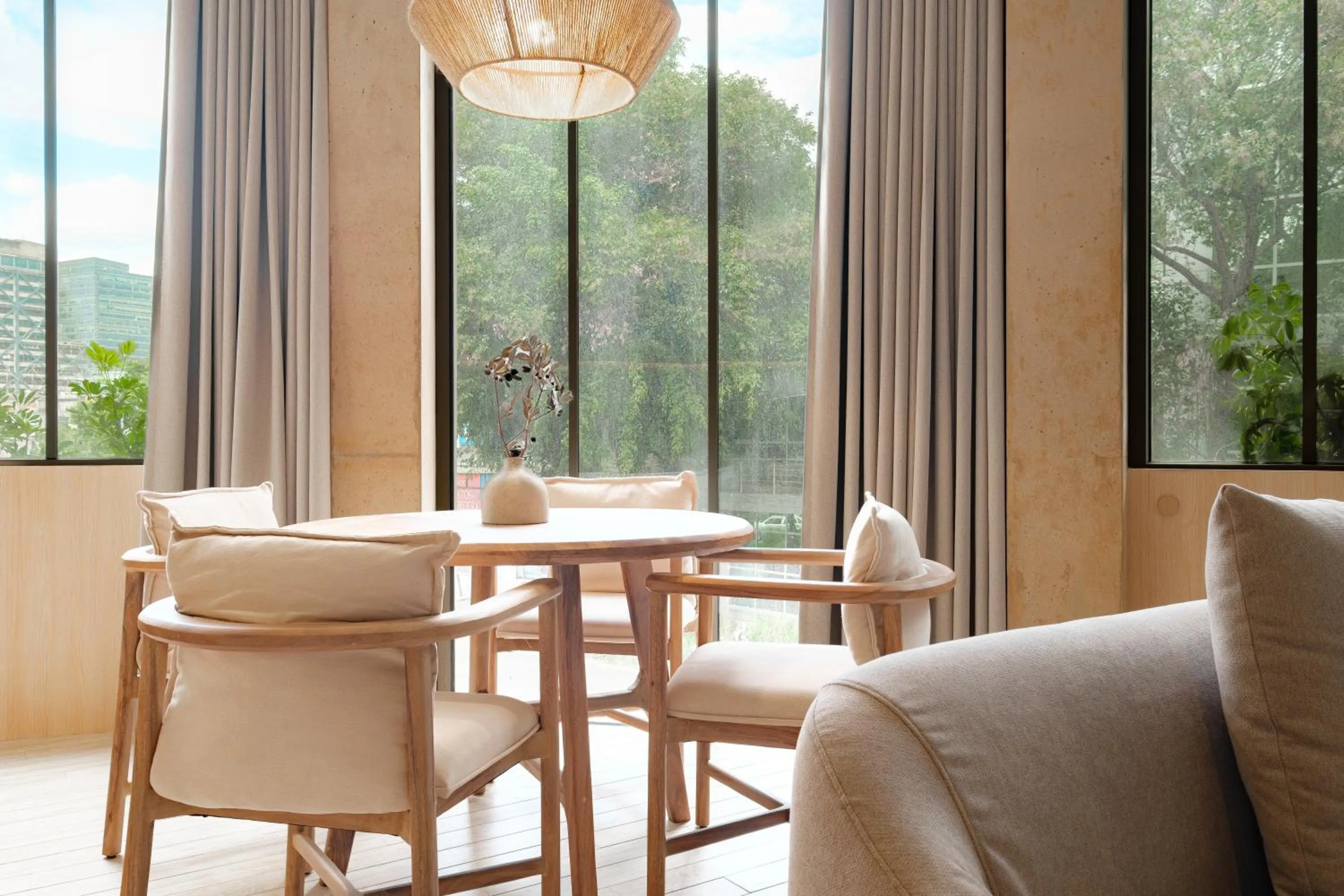 Dining area in ONTO Tonalá Mexico City