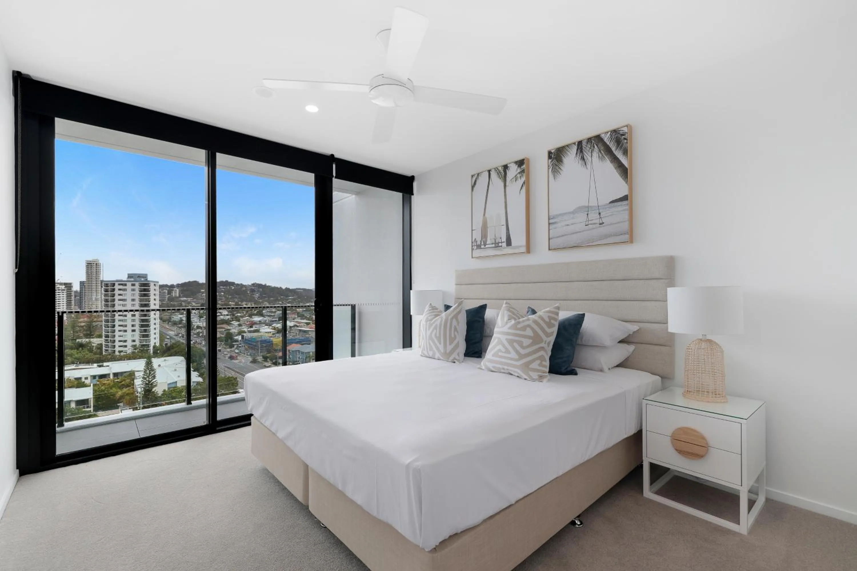 Bedroom, Bed in Sandbar Burleigh - Official