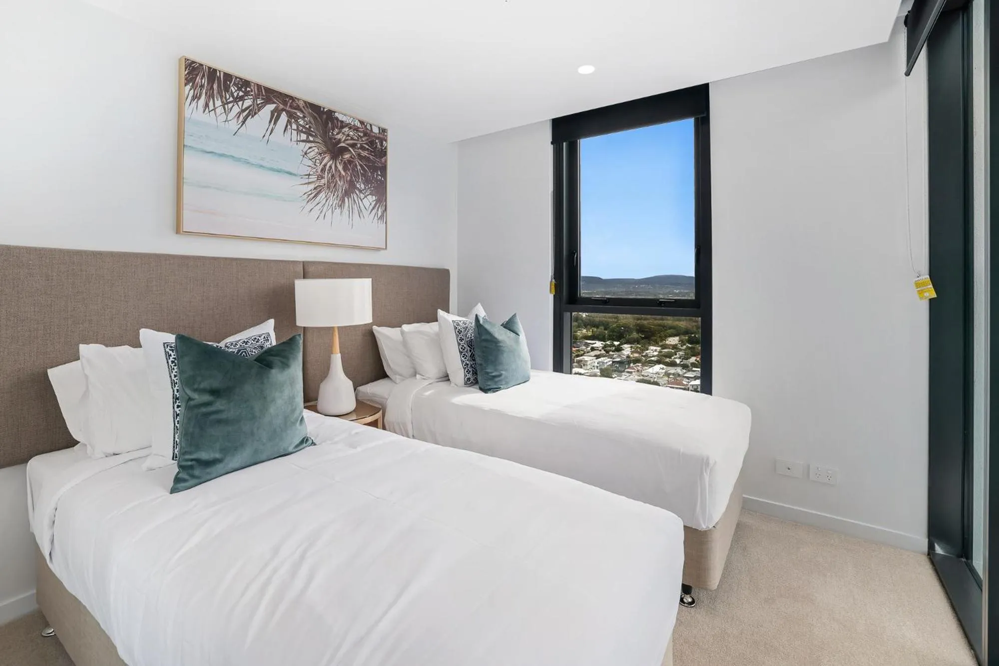 Bed in Sandbar Burleigh - Official