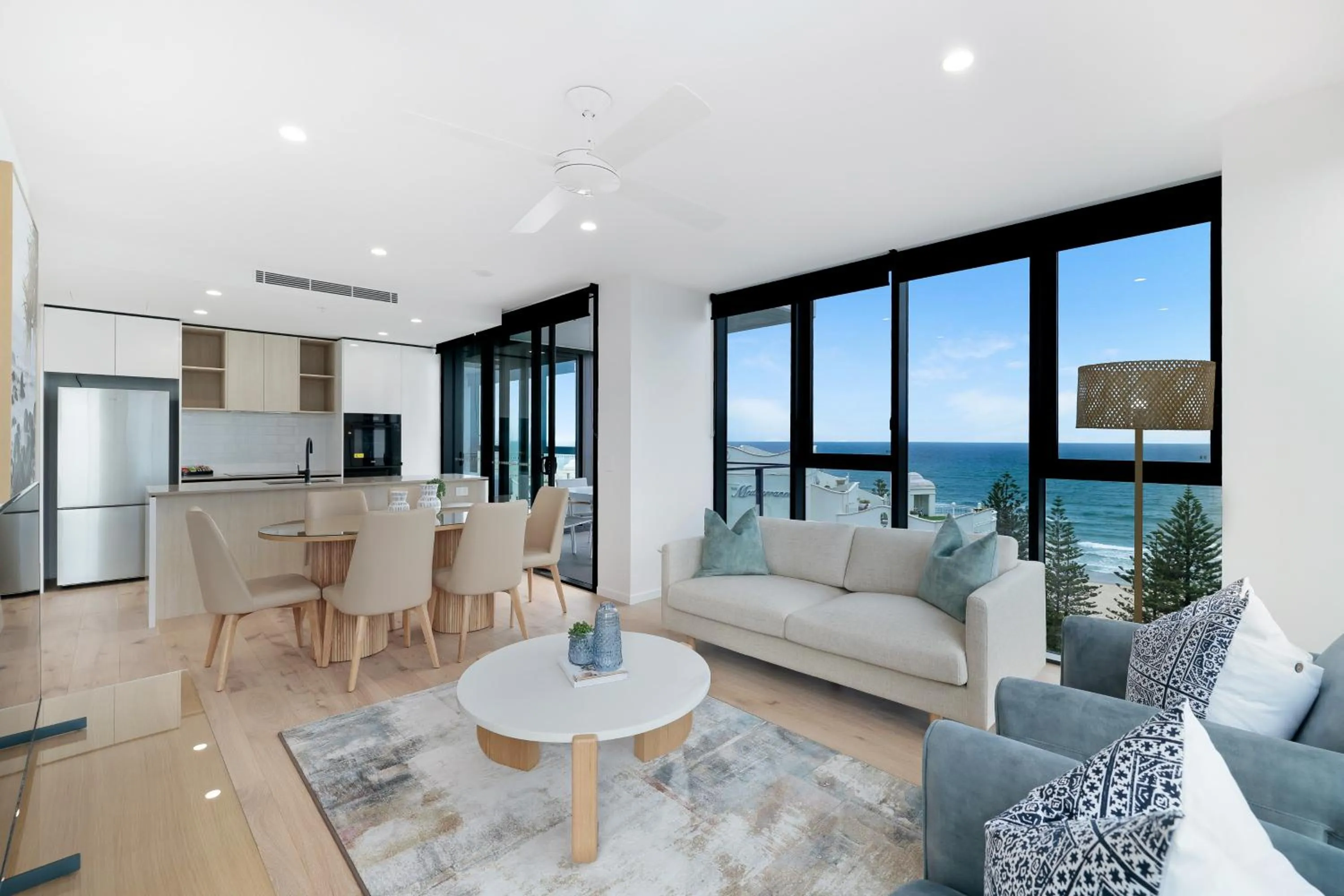 Kitchen or kitchenette in Sandbar Burleigh - Official