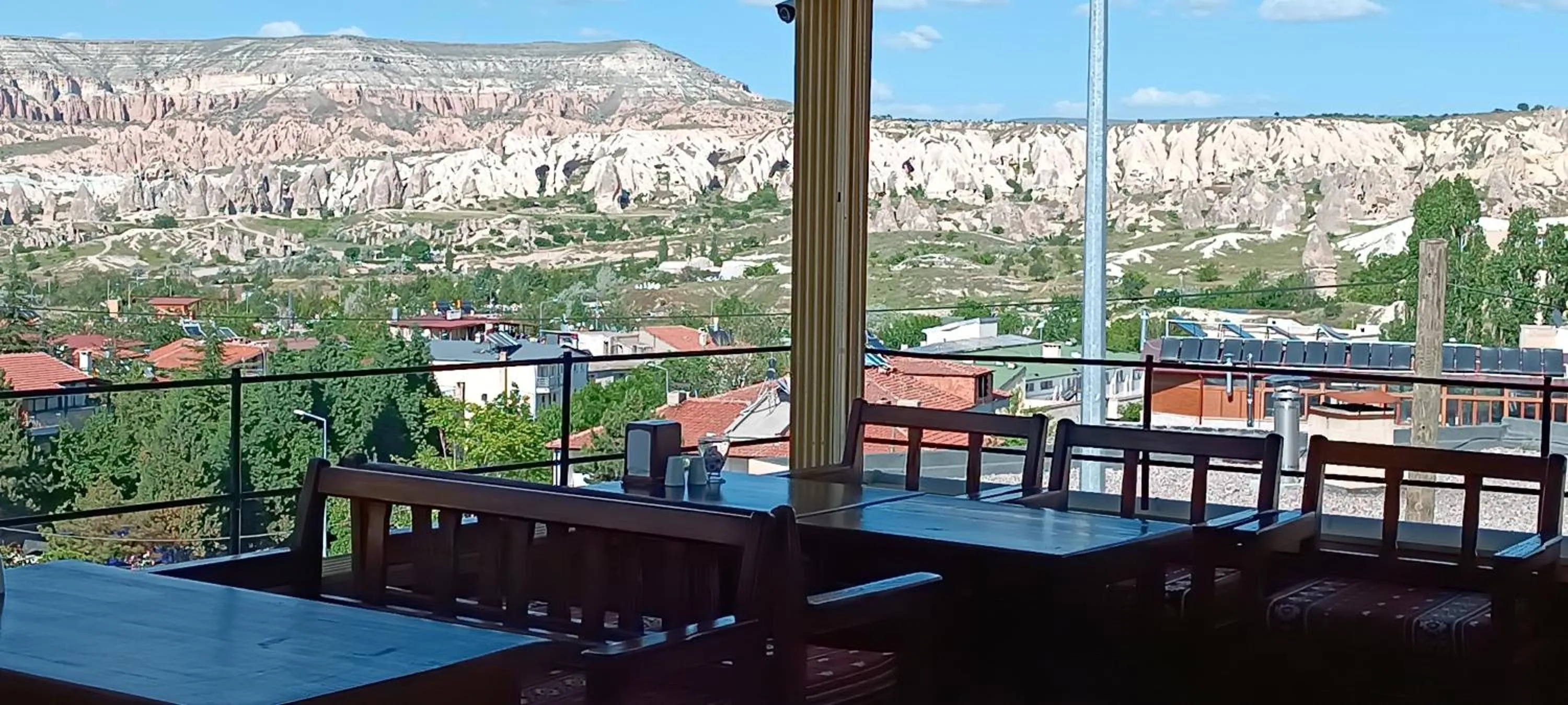 Restaurant/places to eat in Cappa Cave Hotel