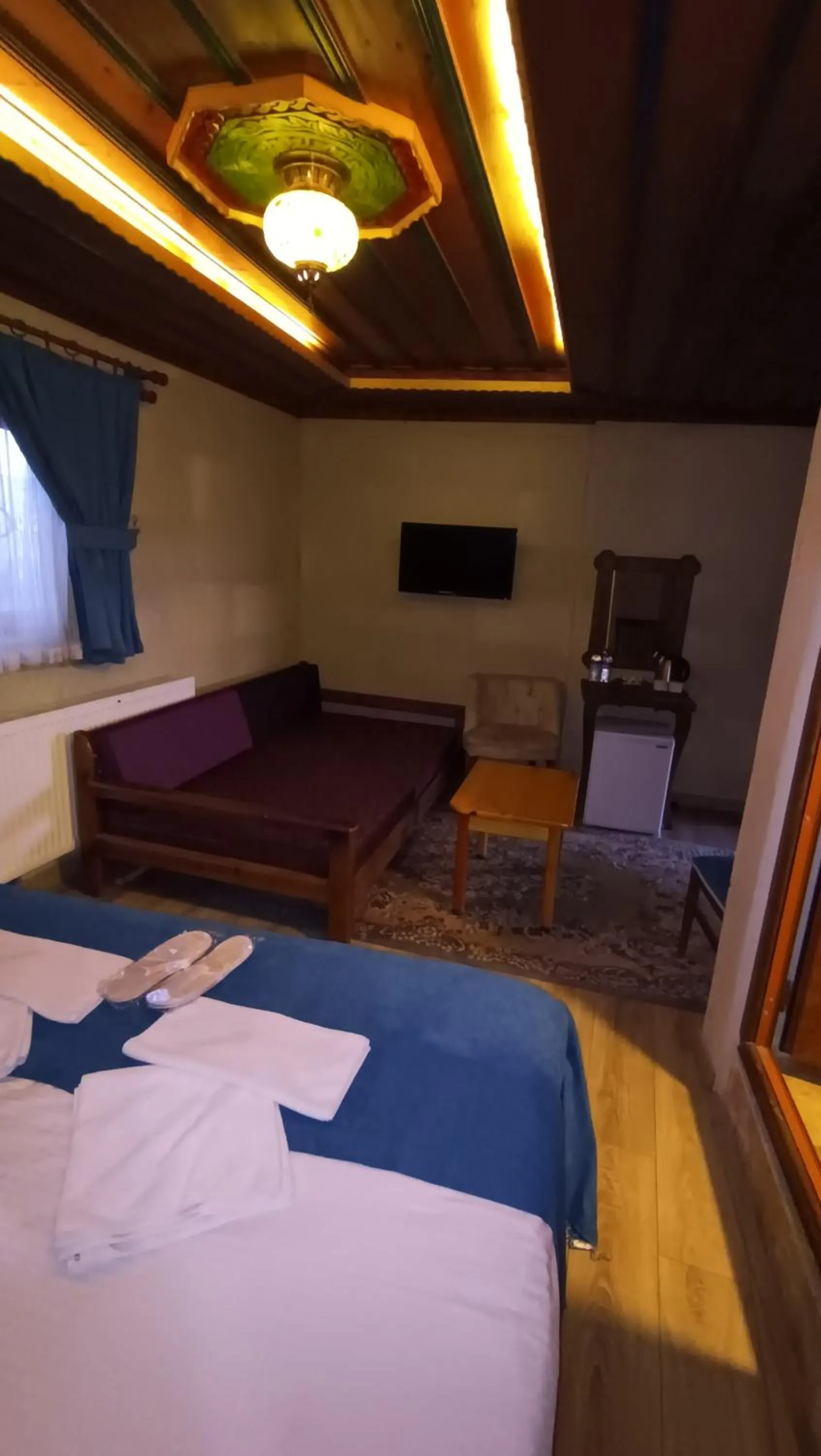 Photo of the whole room, Bed in Cappa Cave Hotel