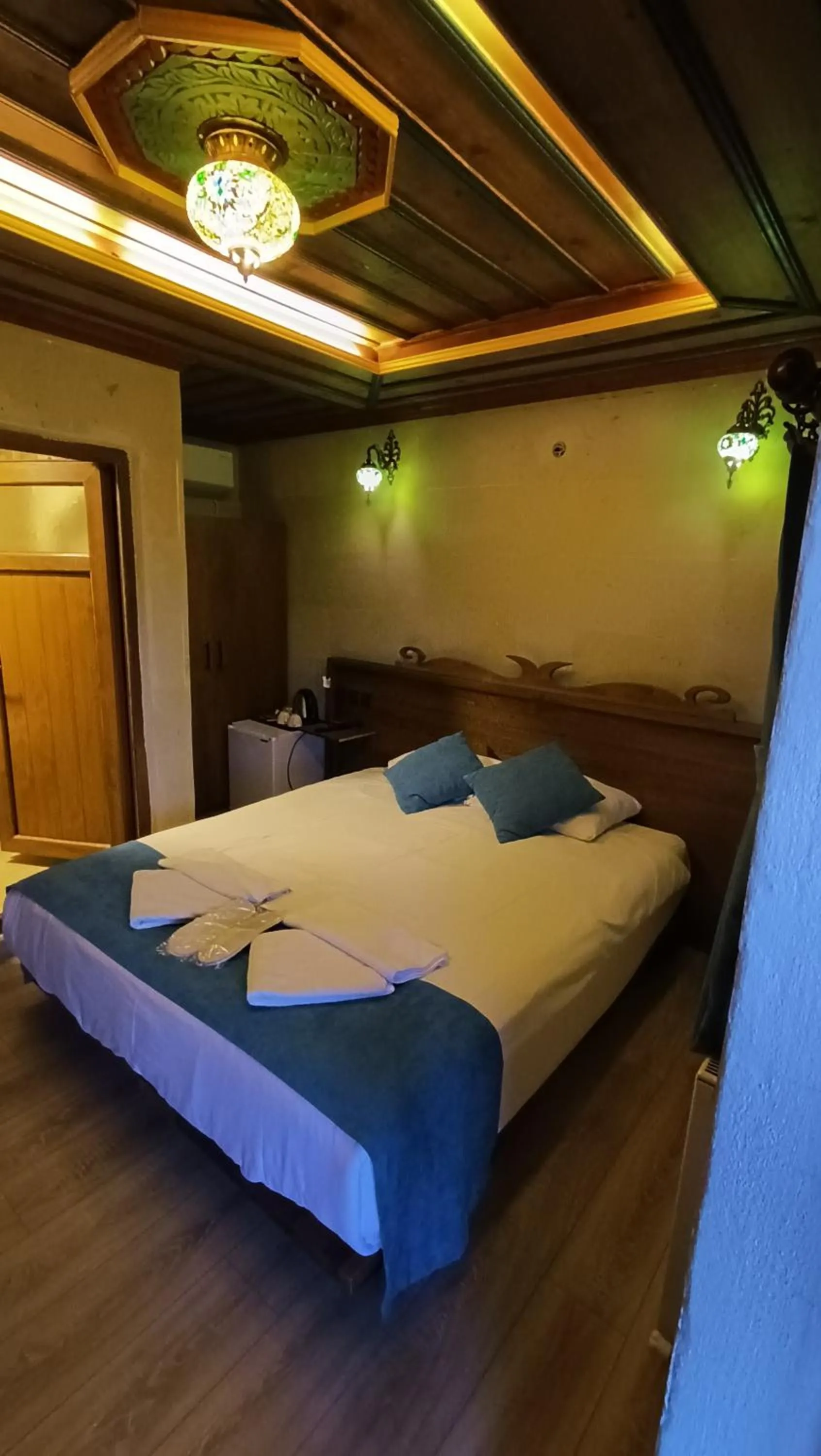 Photo of the whole room, Bed in Cappa Cave Hotel