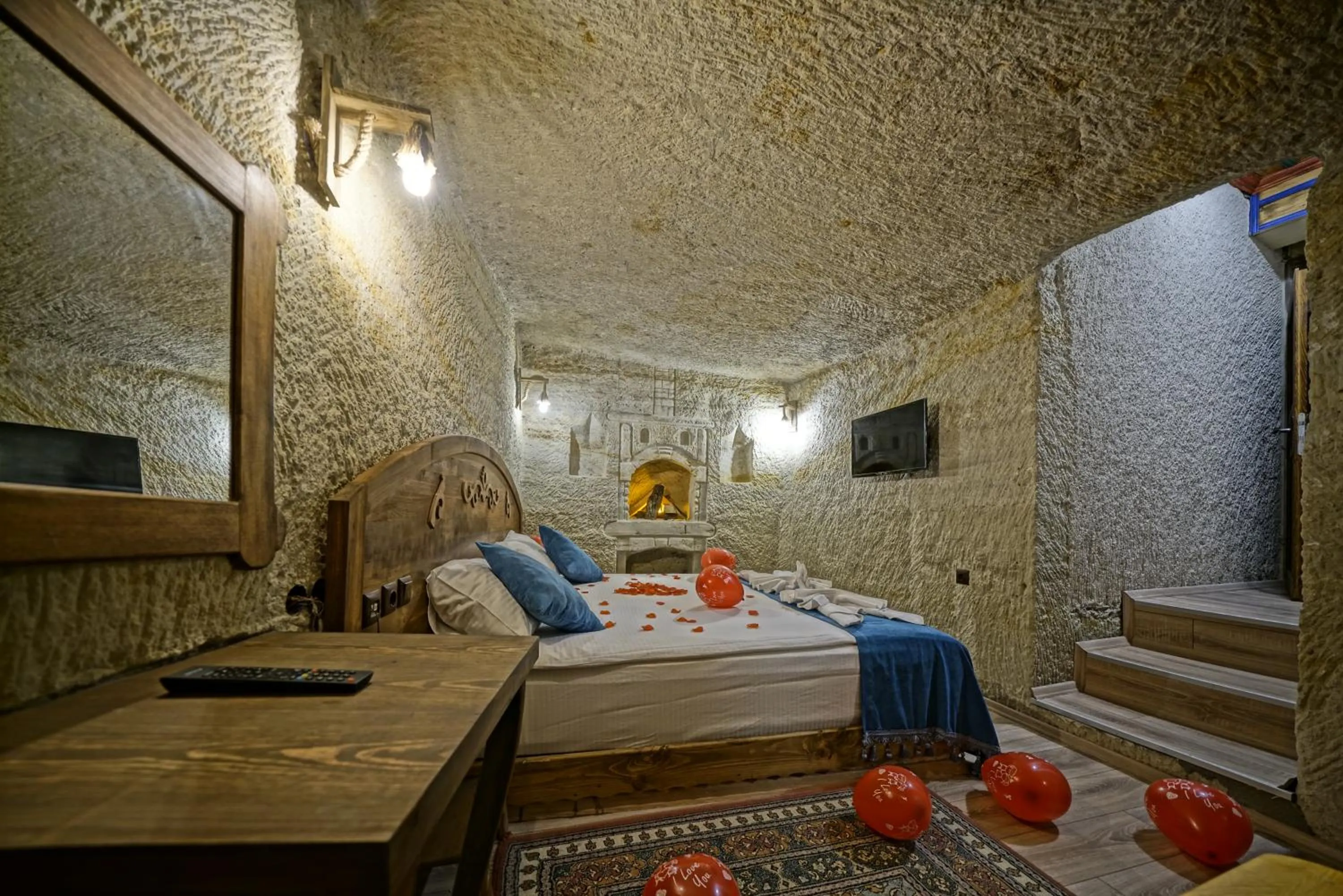 Photo of the whole room, Bed in Cappa Cave Hotel