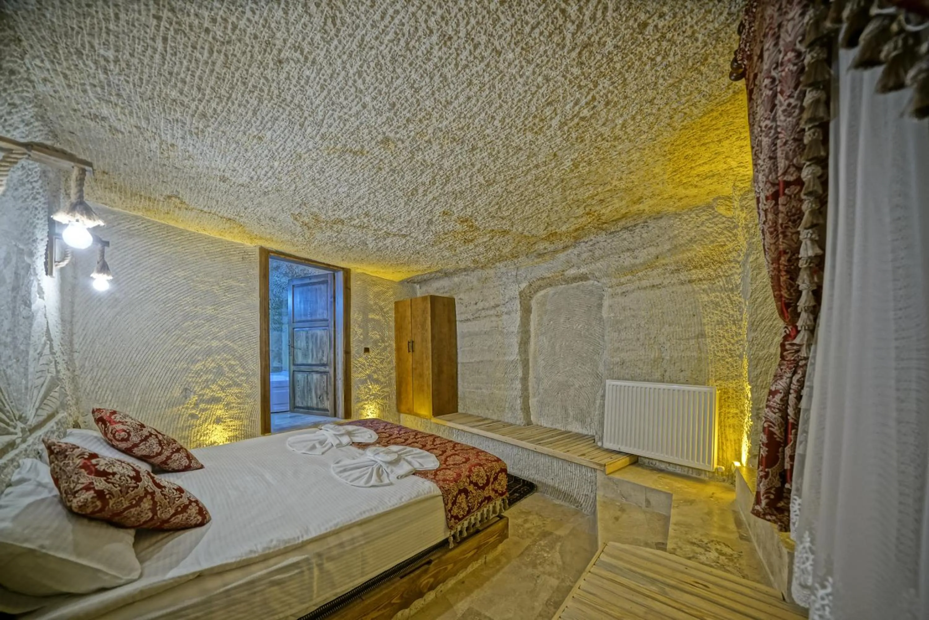 Bed in Cappa Cave Hotel