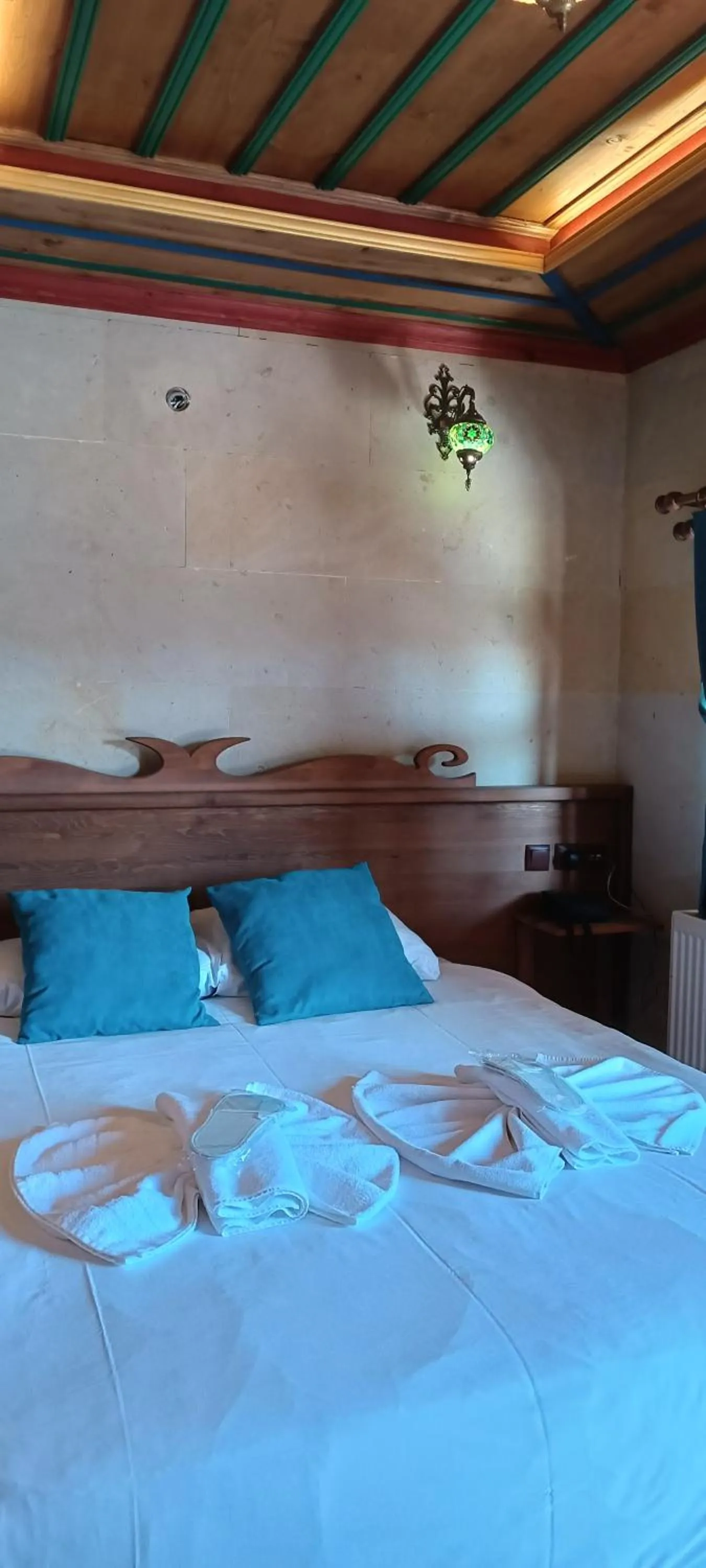 Photo of the whole room, Bed in Cappa Cave Hotel