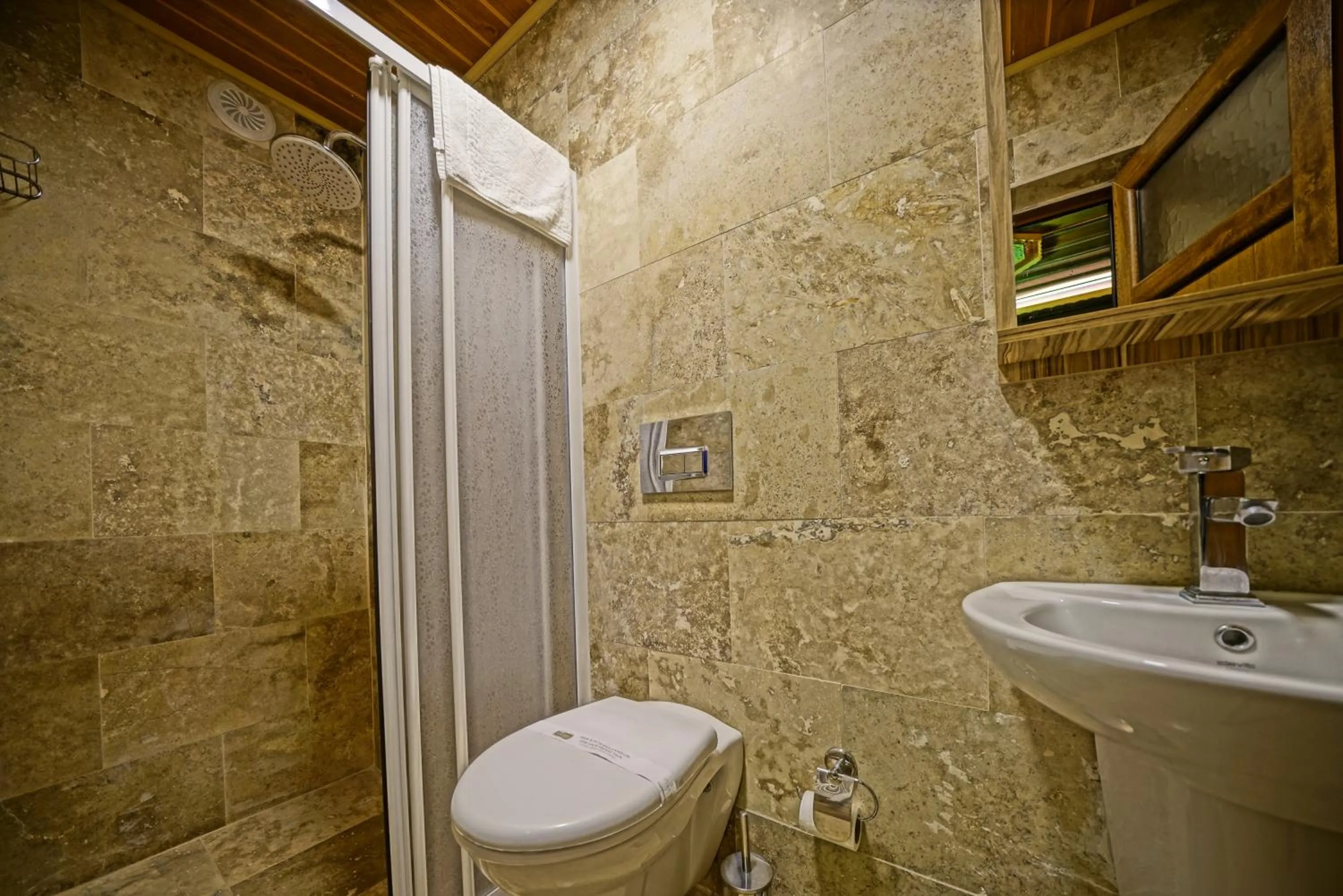 Toilet in Cappa Cave Hotel