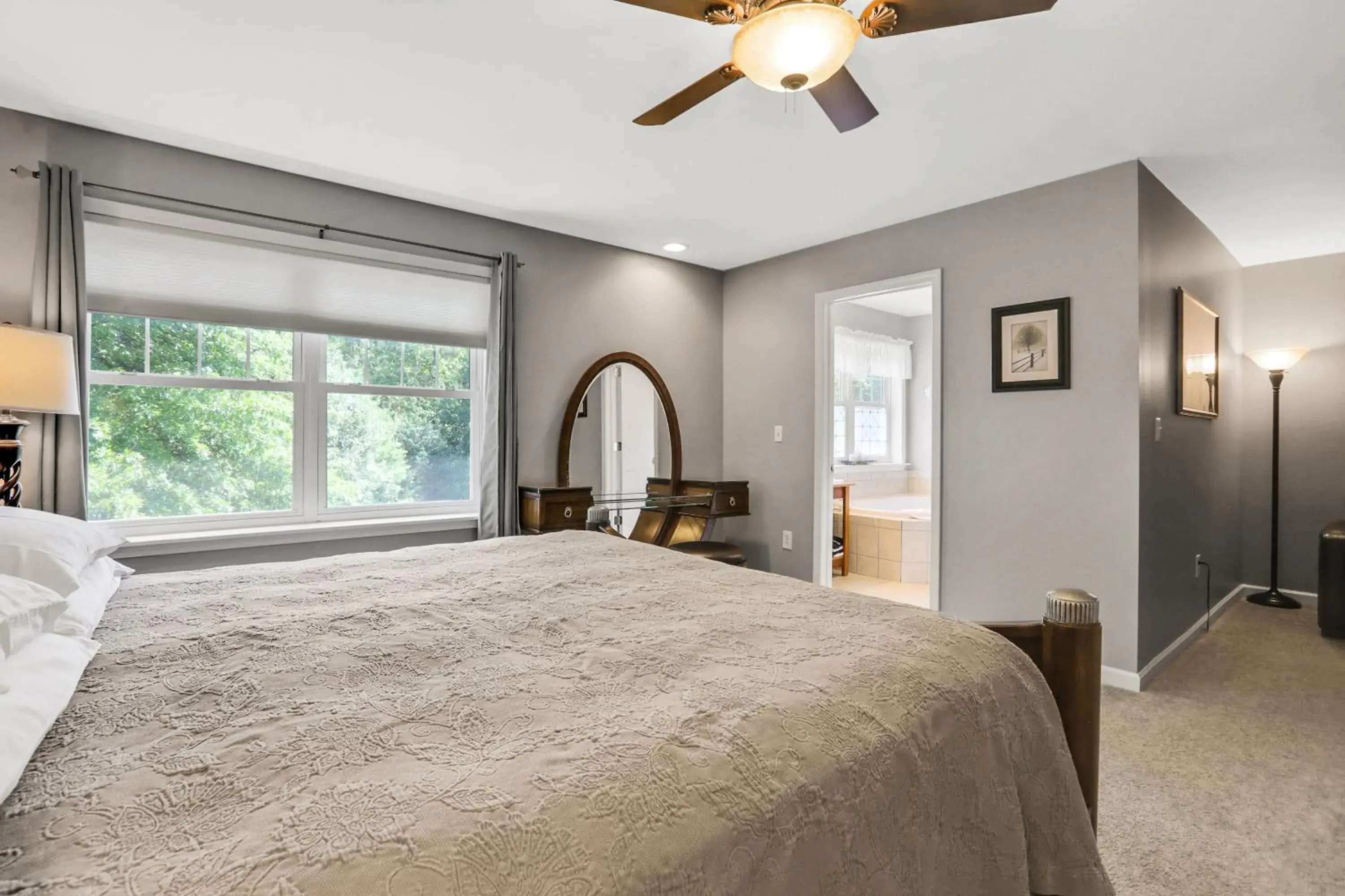 Double Room with Spa Bath in Moondance Ridge Suites Double Room with Spa Bath in Moondance Ridge Suites