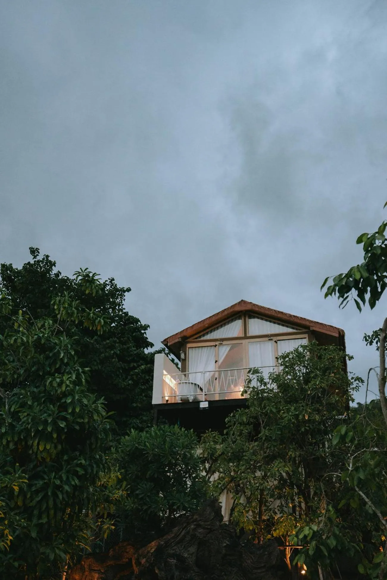 Property building in Le La Lake Resort and Spa