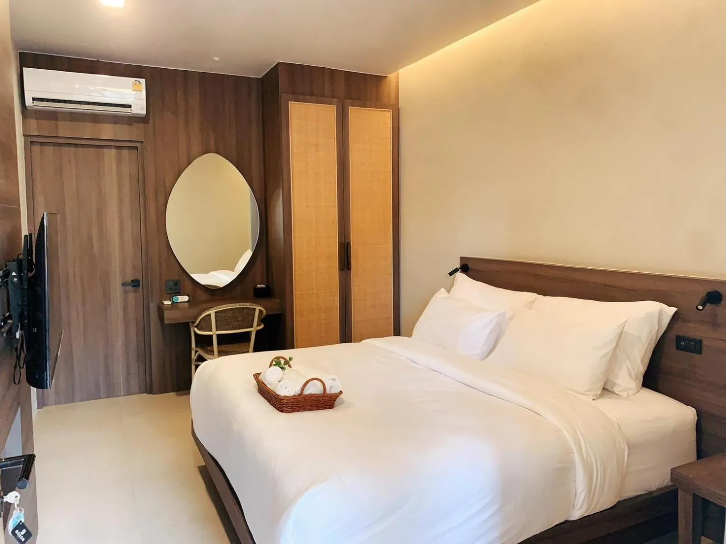 Bedroom, Bed in Le La Lake Resort and Spa