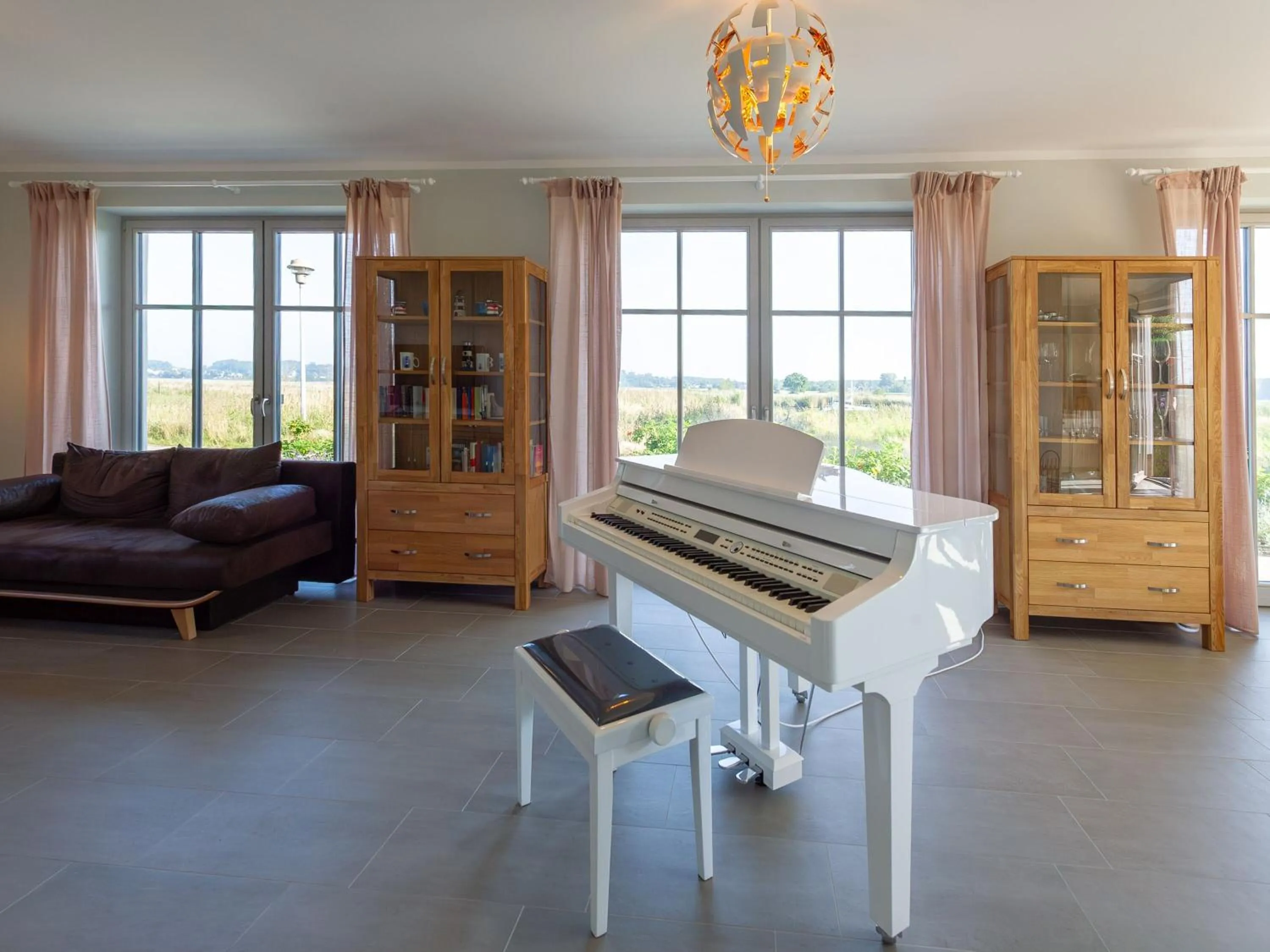 Landhaus Max in Moritzdorf - Luxus unter Reet mit Seeblick, Kamin, Sauna