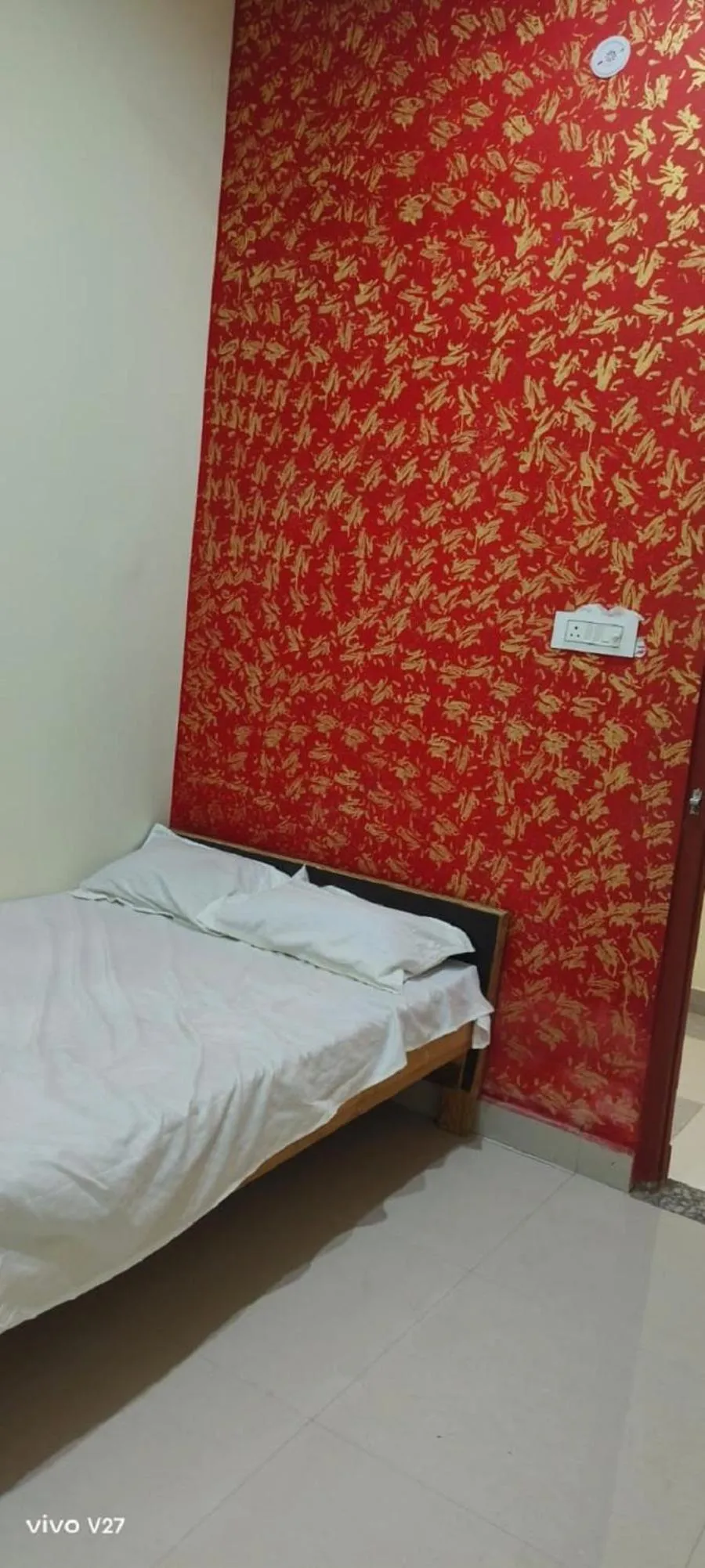 Property building, Bed in Hotel M J, Agra