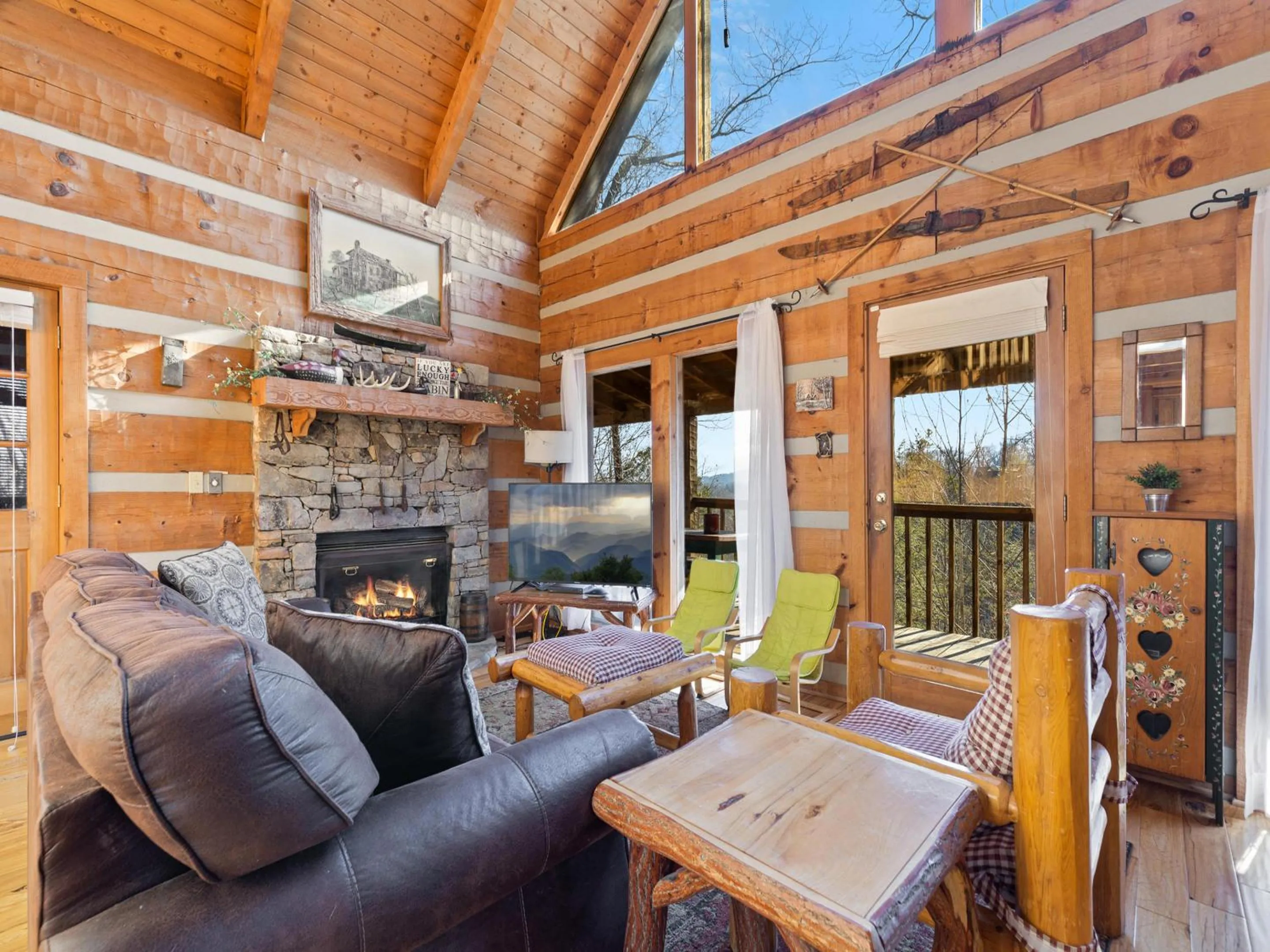 Property building in Little Bear Lookout