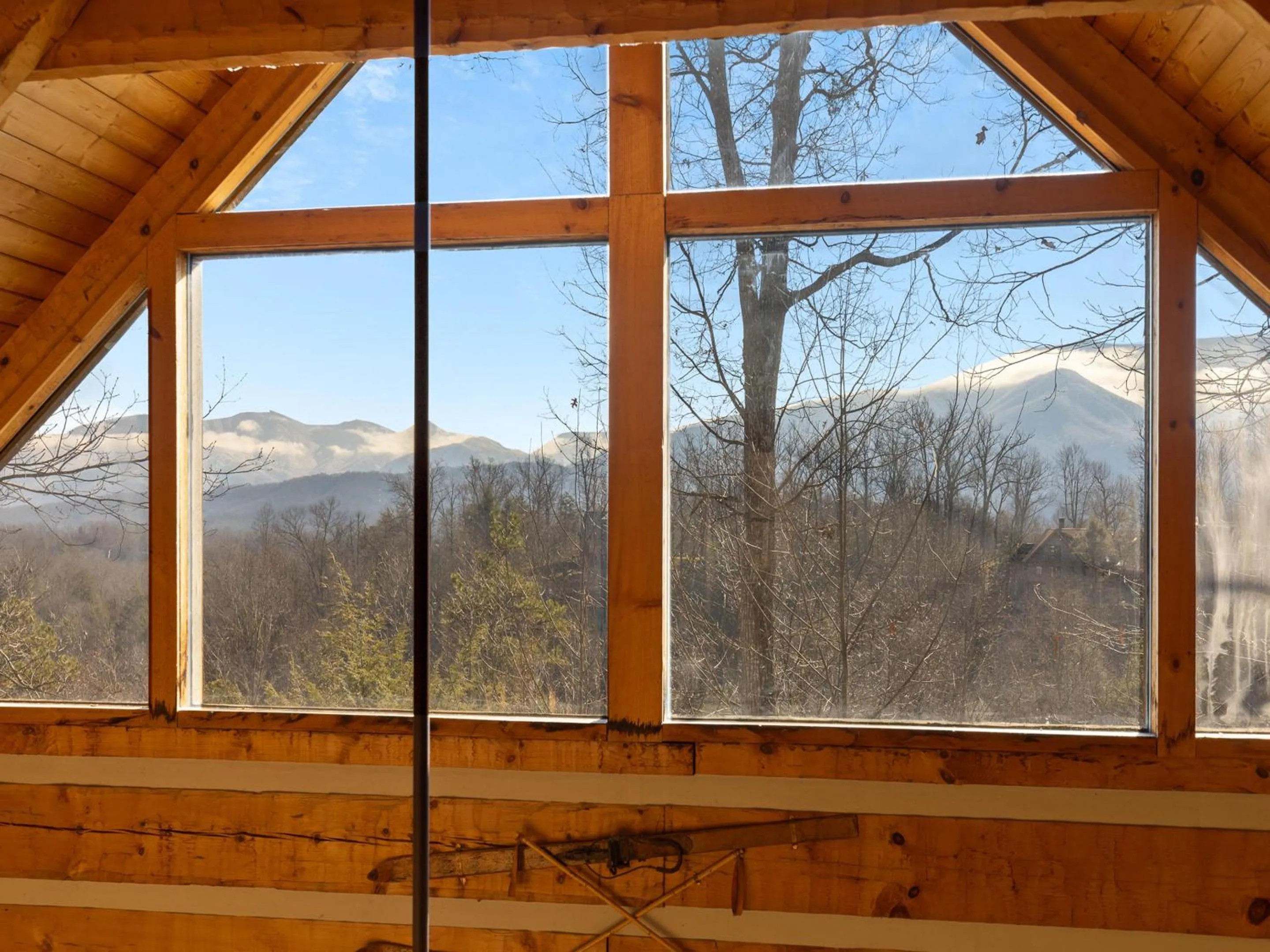 Property building in Little Bear Lookout