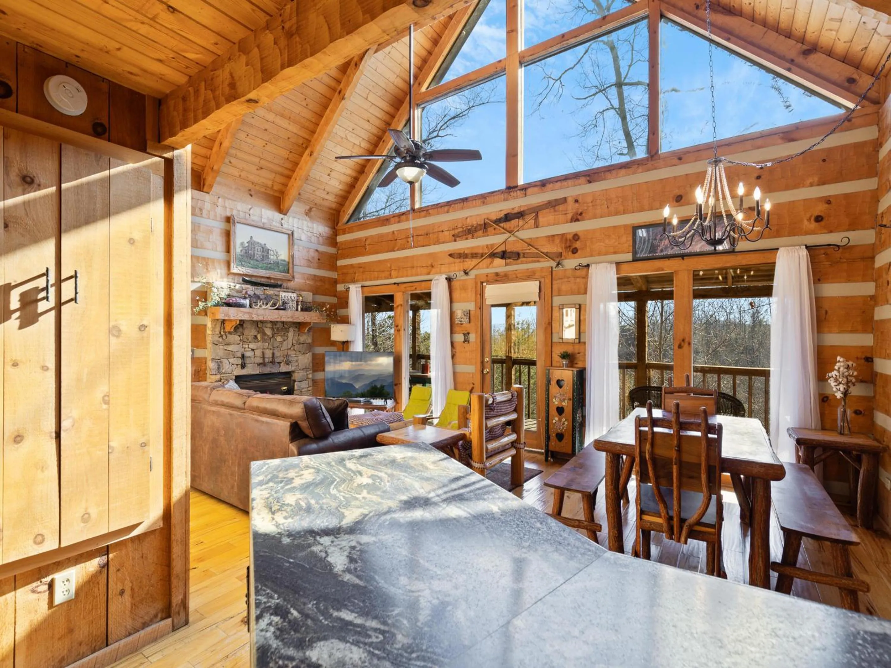 Property building in Little Bear Lookout