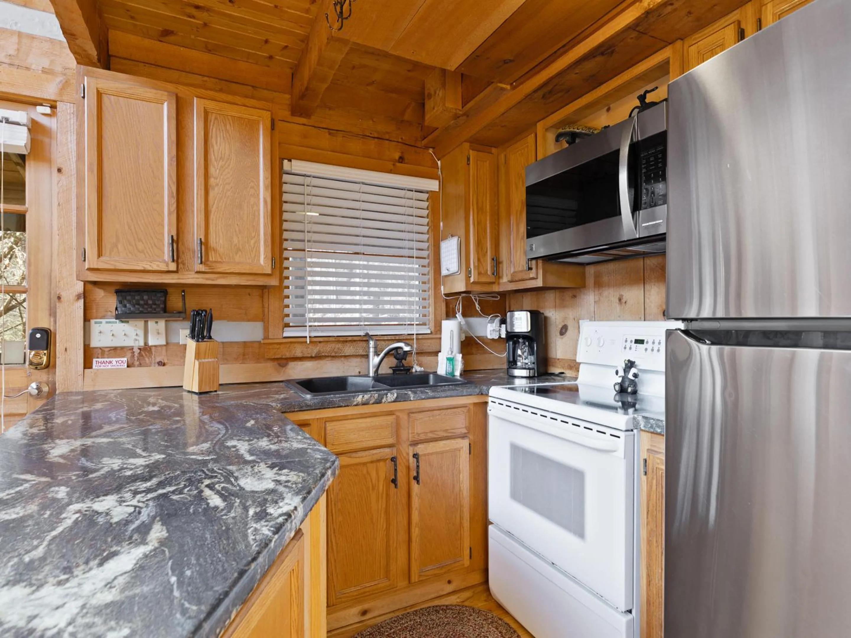 Property building in Little Bear Lookout