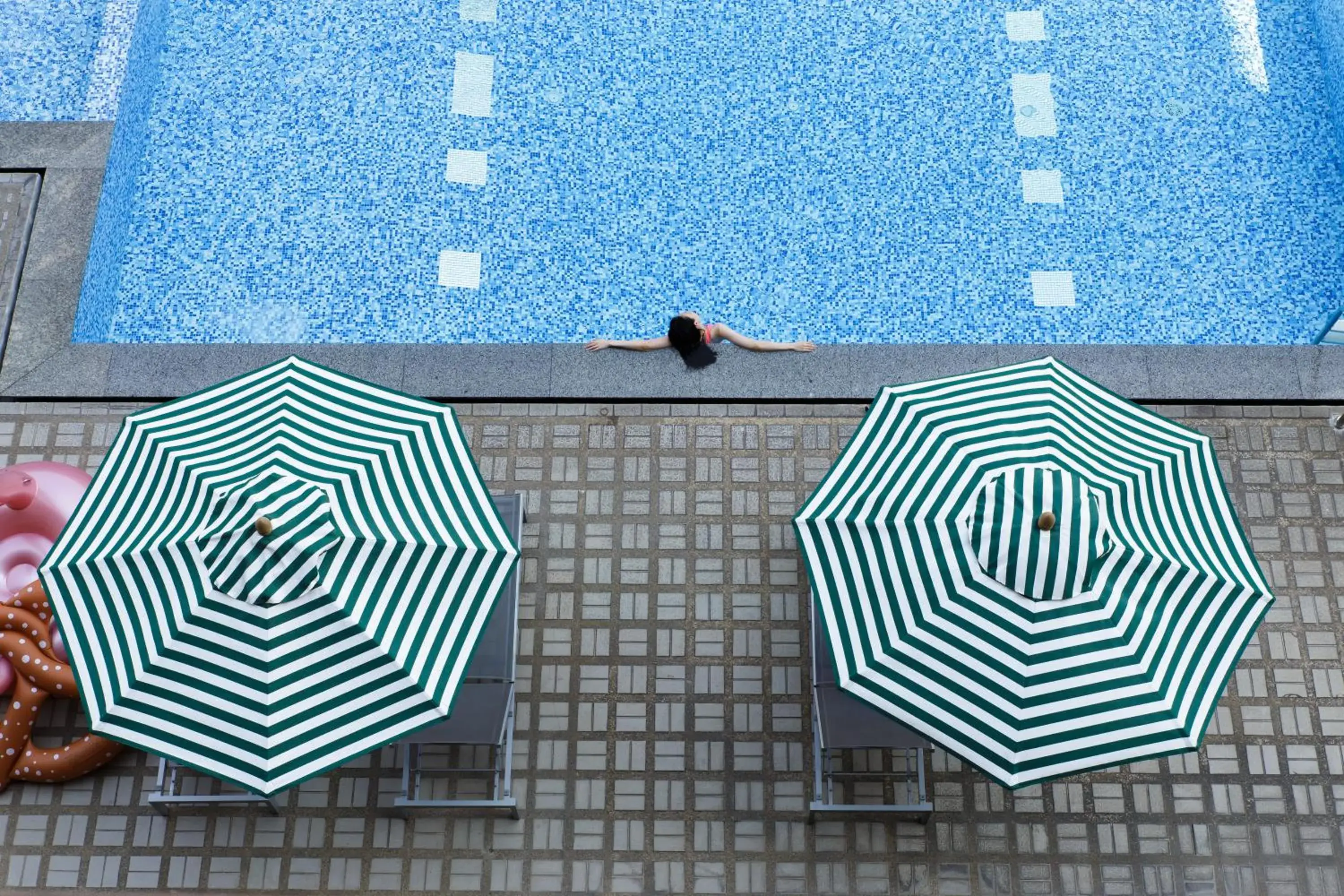 Swimming pool in Jazzotel Bangkok Swimming pool in Jazzotel Bangkok