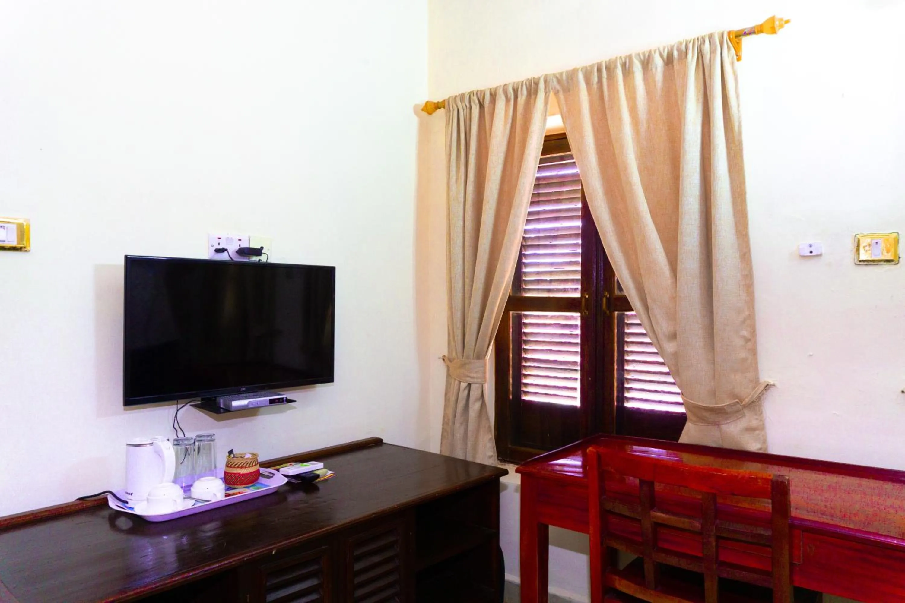 TV and multimedia in Al Johari Hotel & Spa