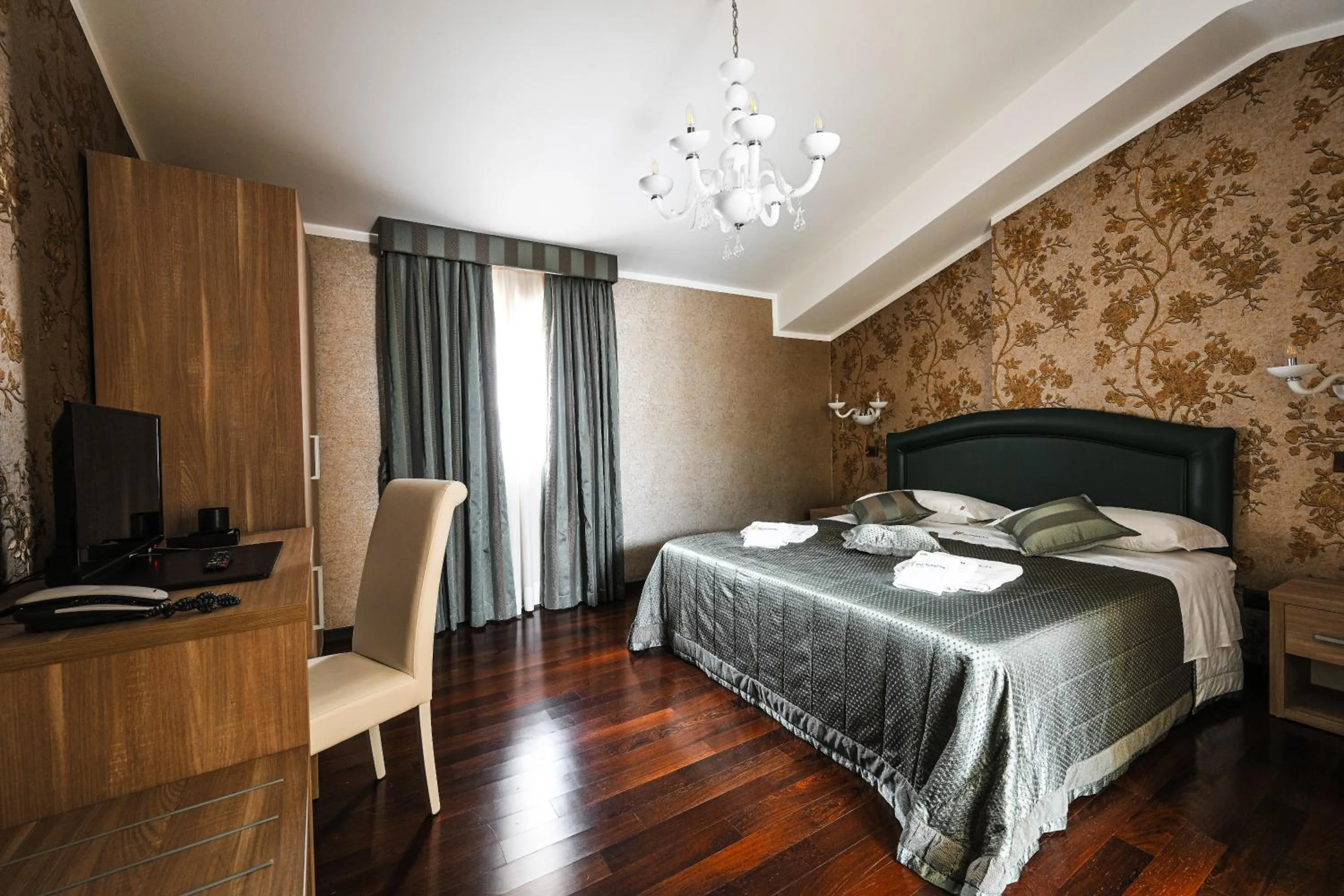 Bed in Hotel Mastrodattia