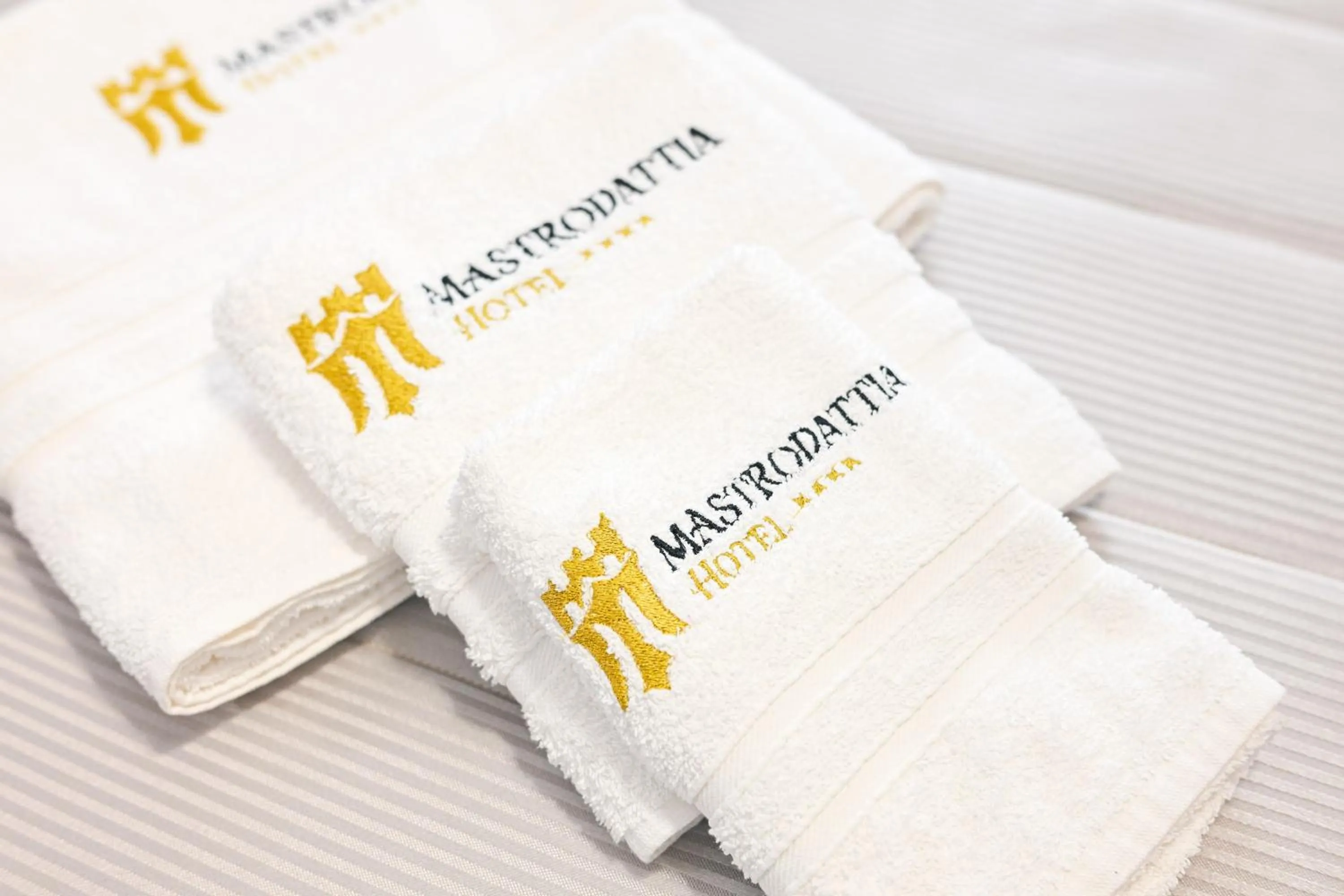 Logo/Certificate/Sign in Hotel Mastrodattia