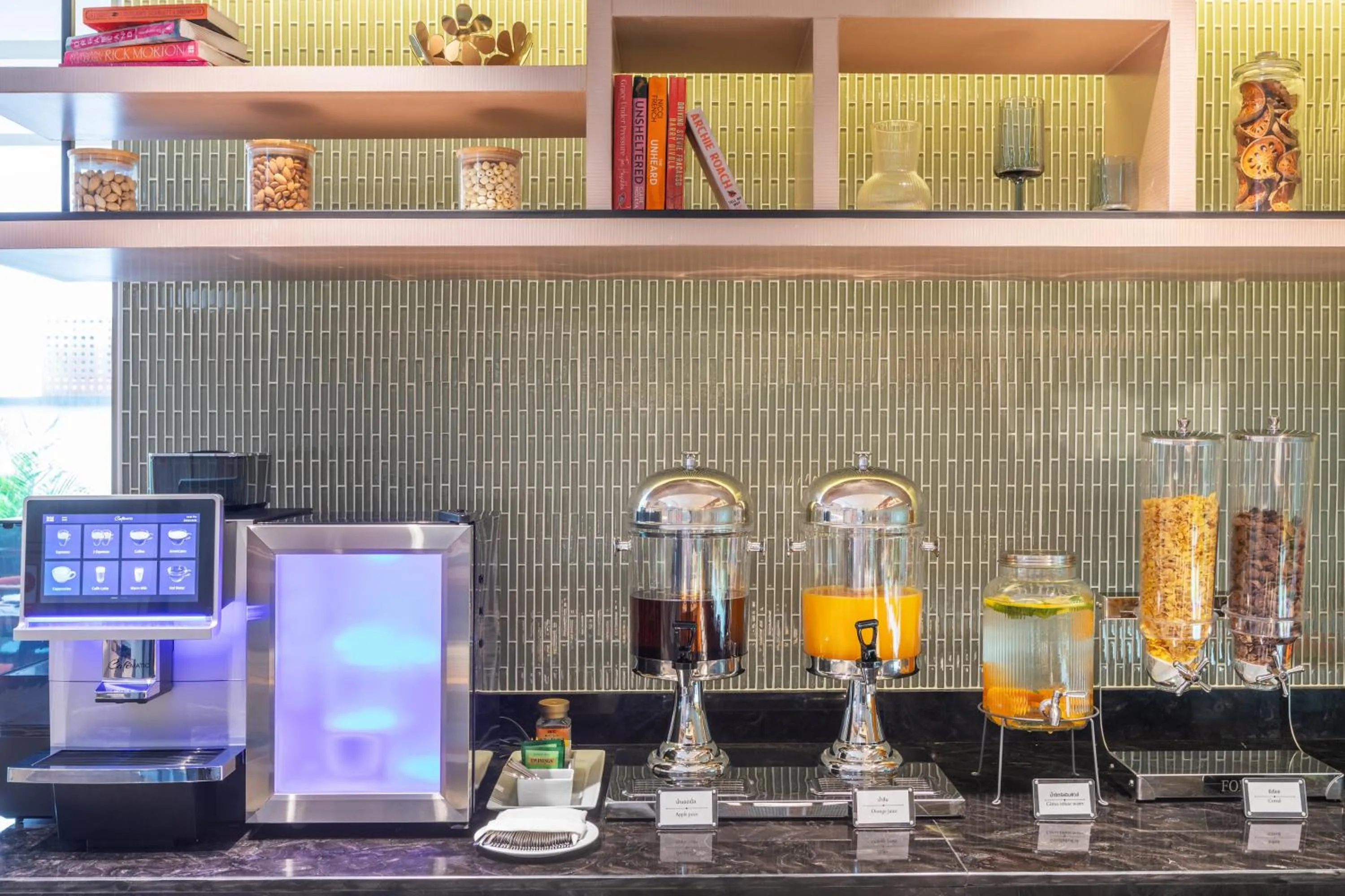 Restaurant/places to eat in Best Western Click Sathorn 11 Bangkok