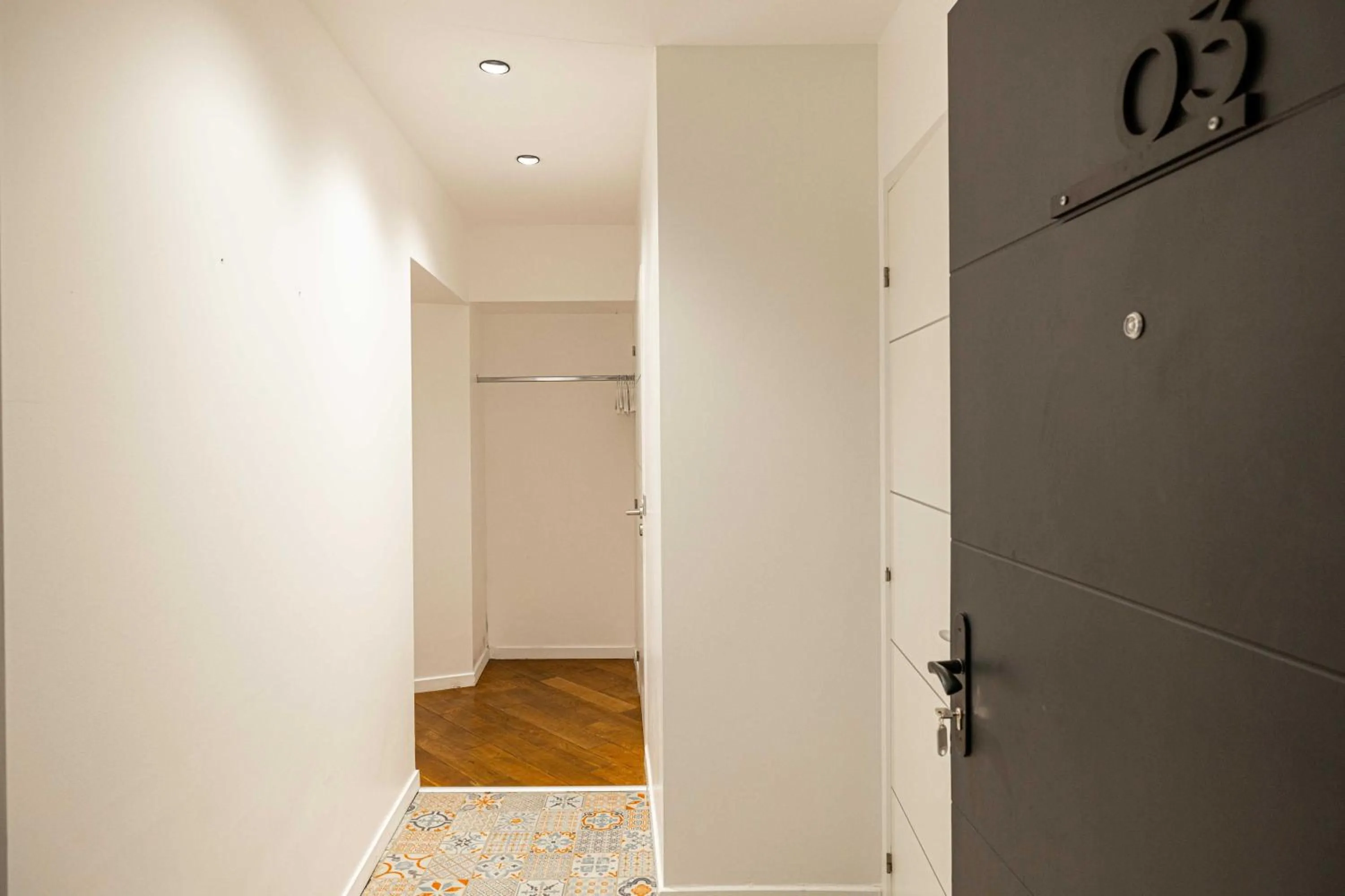 wardrobe in Renovated apartment - Cannes Meynadier