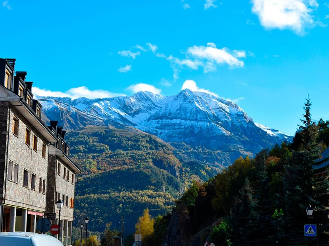 Off site in Apartamentos Escarrilla Suites 3000