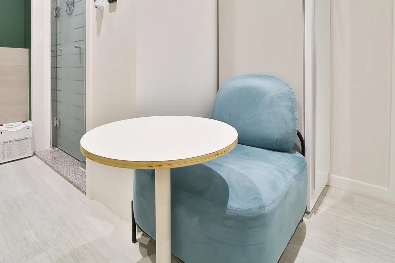 Seating area in Hotel Yeogiuhtte Gumi Indong 2